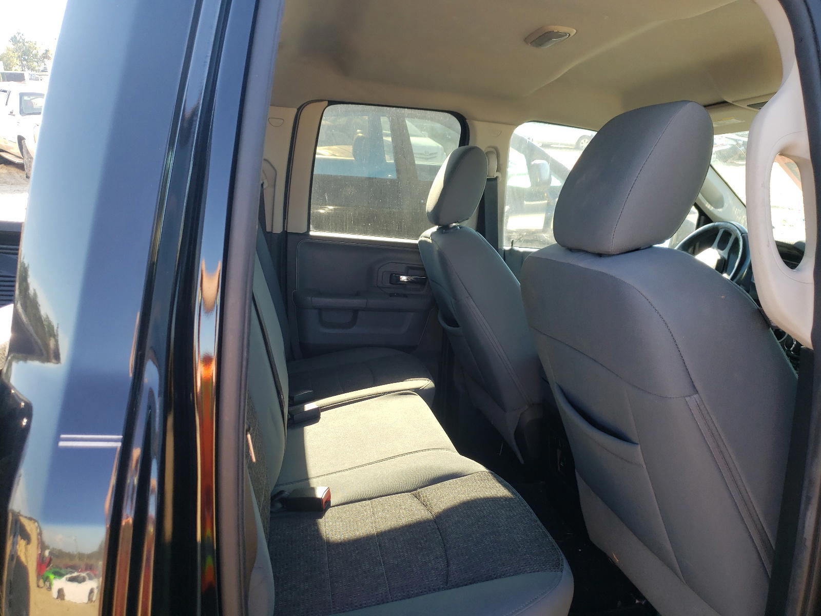 Photo 6 from auction – 2014 RAM 1500 SLT with VIN 1C6RR7GT8ES400378
