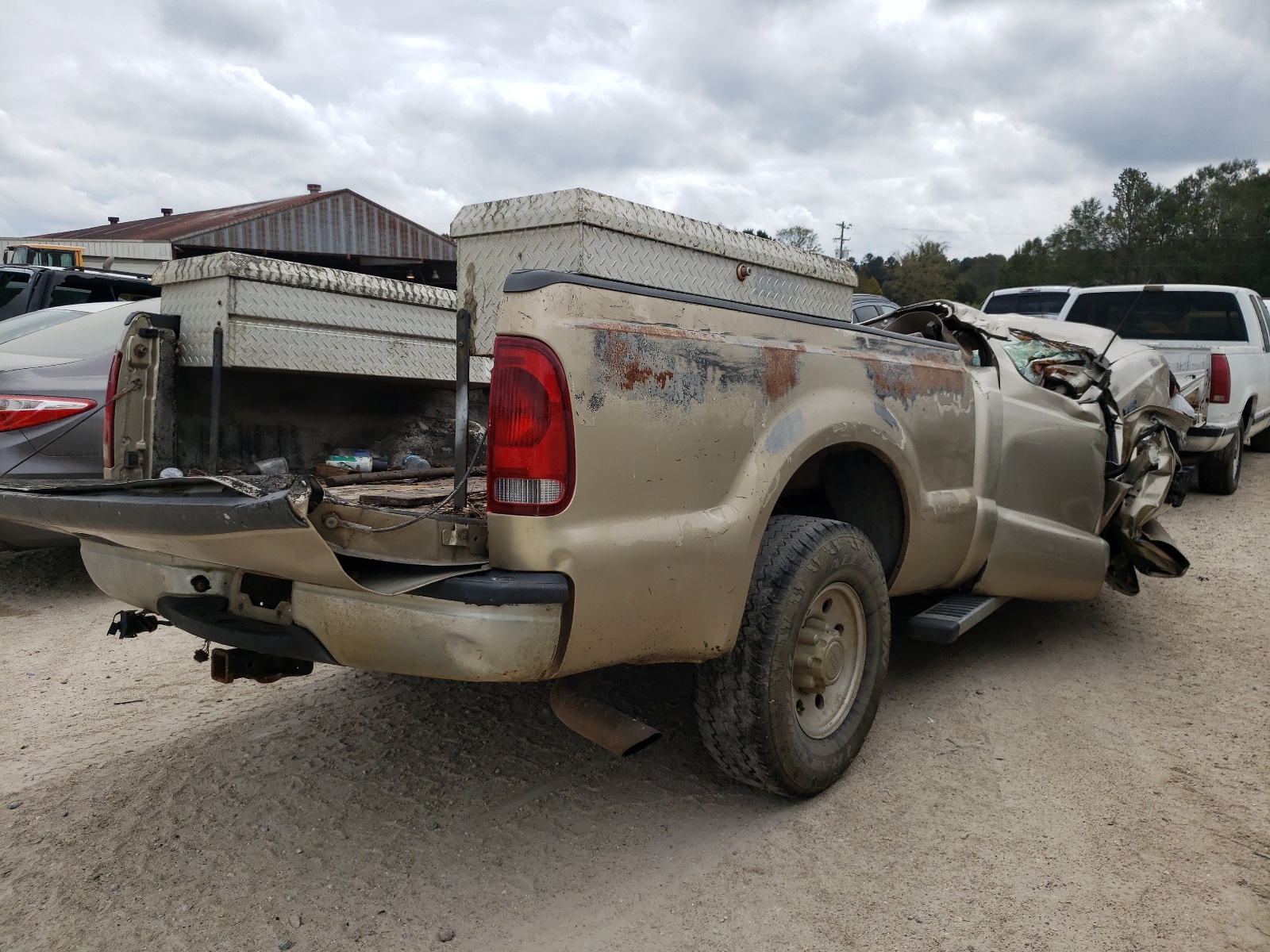 Photo 4 from auction – 2000 FORD F250 SUPER with VIN 1FTNX20F5YEB41016