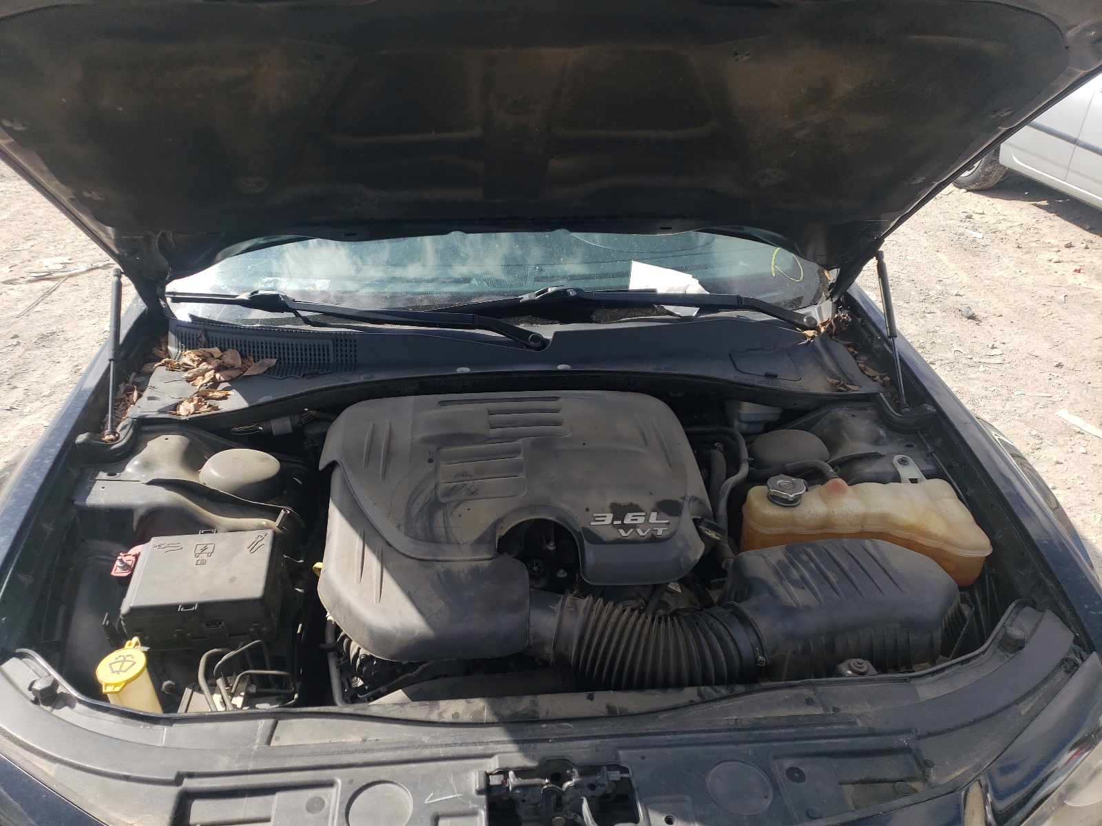 Фото 7 с аукциона – 2014 CHRYSLER 300 S с VIN 2C3CCABG0EH119923
