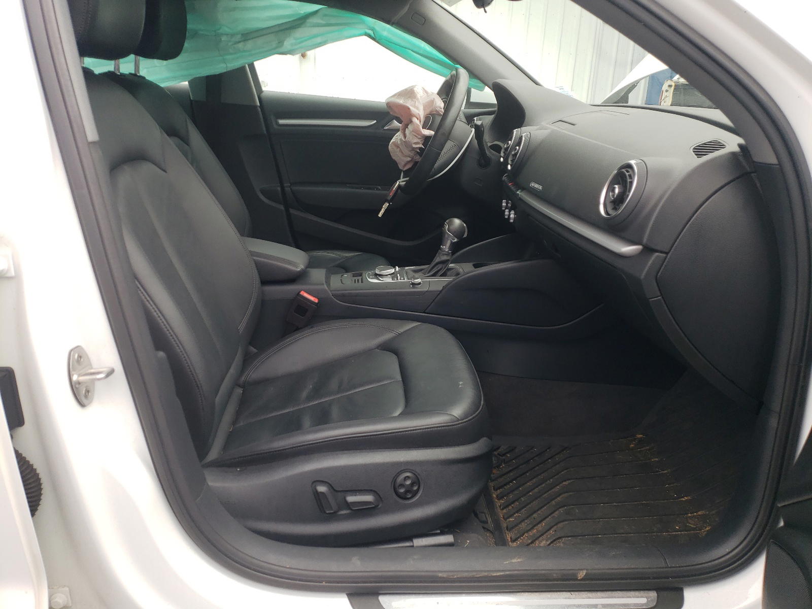 Photo 5 from auction – 2019 AUDI A3 PREMIUM with VIN WAUBEGFF2K1017648