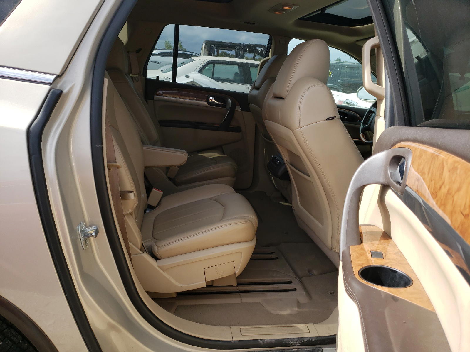 Photo 6 from auction – 2012 BUICK ENCLAVE with VIN 5GAKRCEDXCJ313343