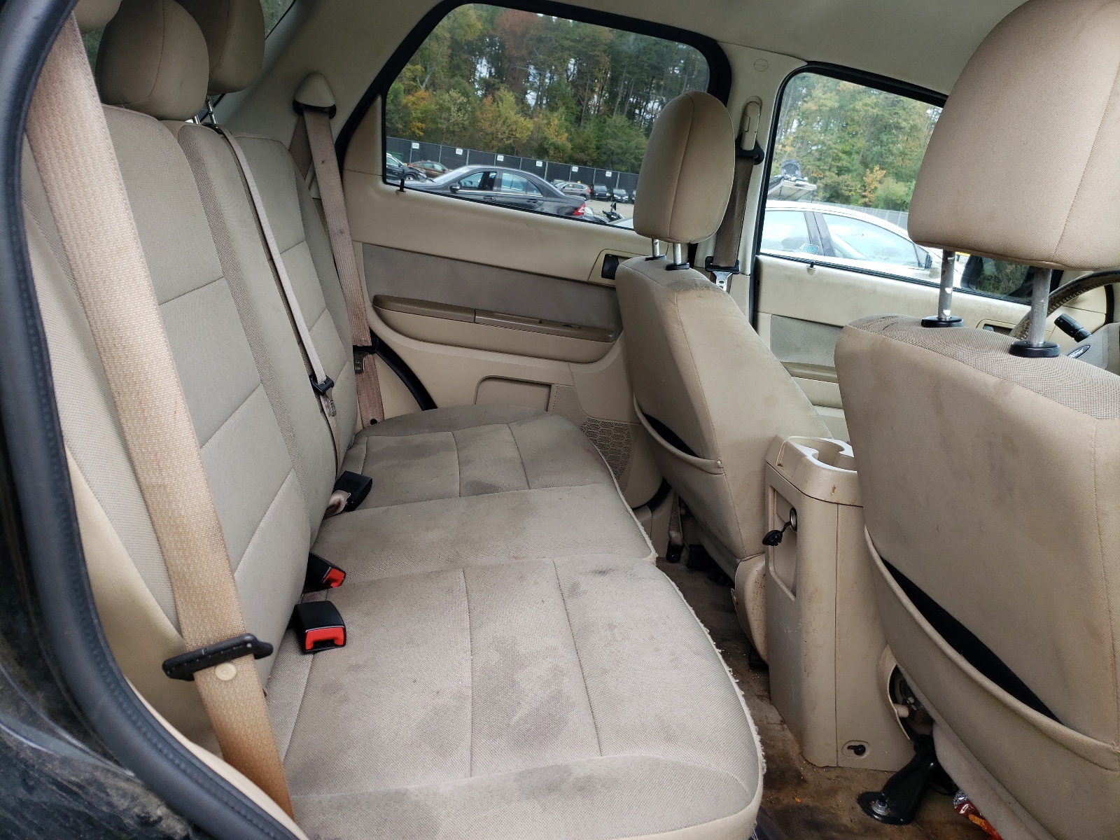 Photo 6 from auction – 2010 FORD ESCAPE XLT with VIN 1FMCU9DG7AKC27832