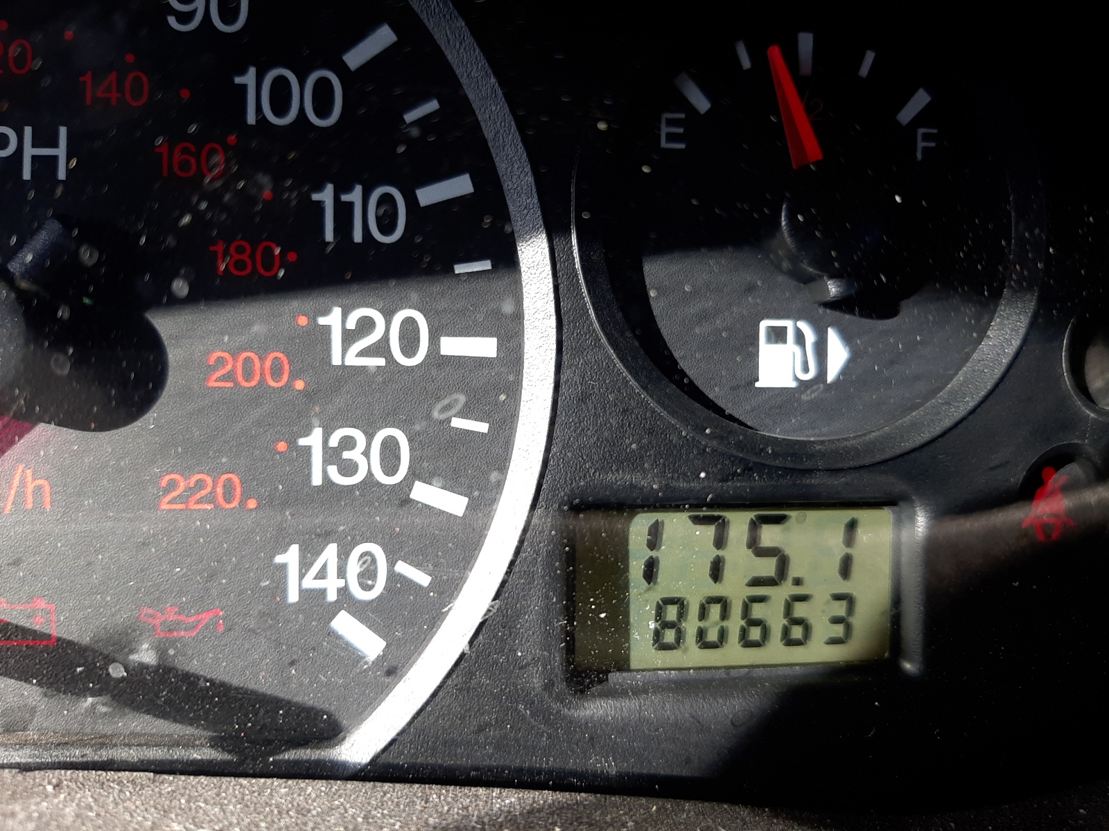 Photo 8 from auction – 2007 FORD FOCUS ZX5 with VIN 1FAHP37N77W314355