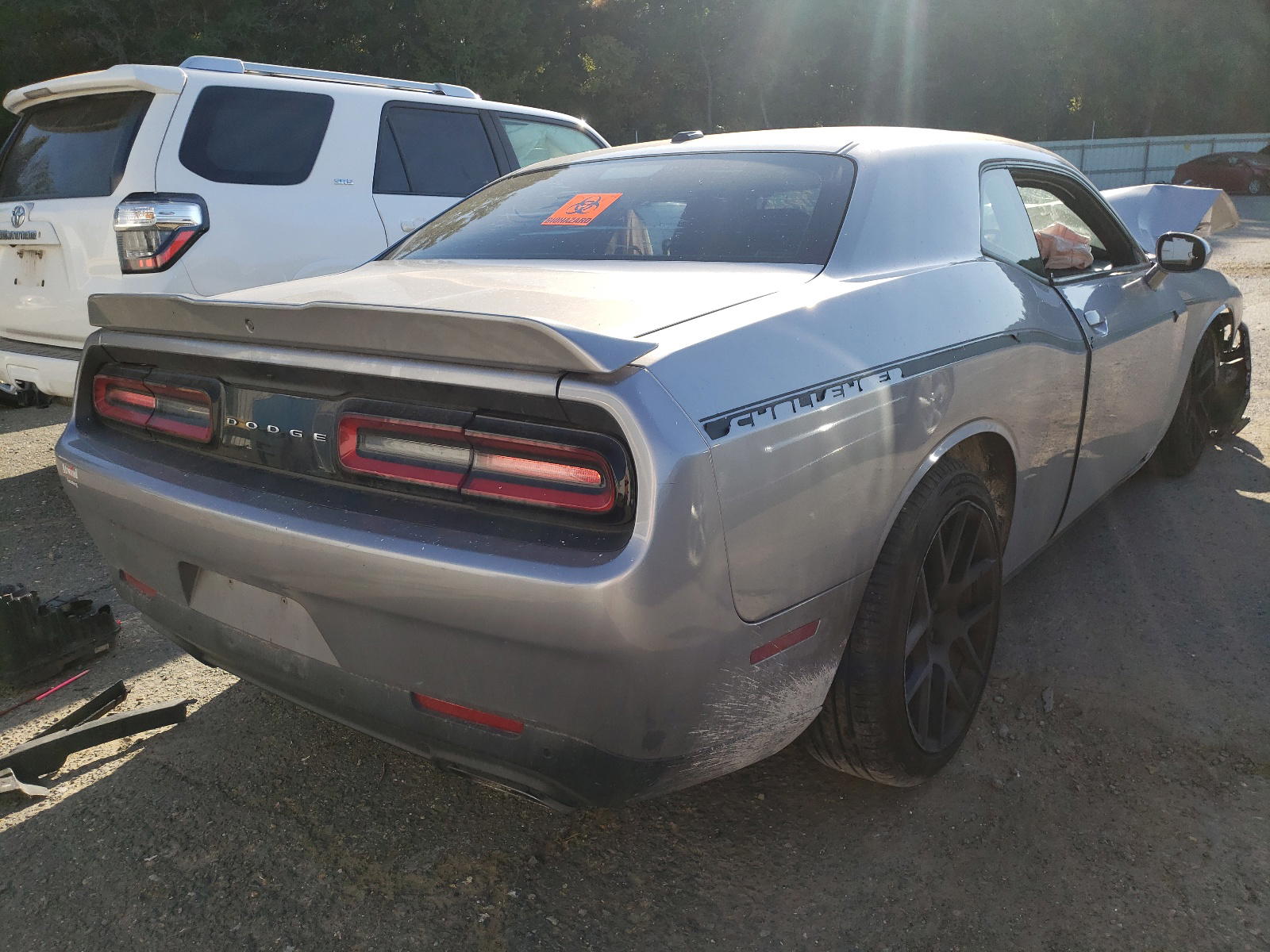Photo 4 from auction – 2015 DODGE CHALLENGER with VIN 2C3CDZAT4FH927462