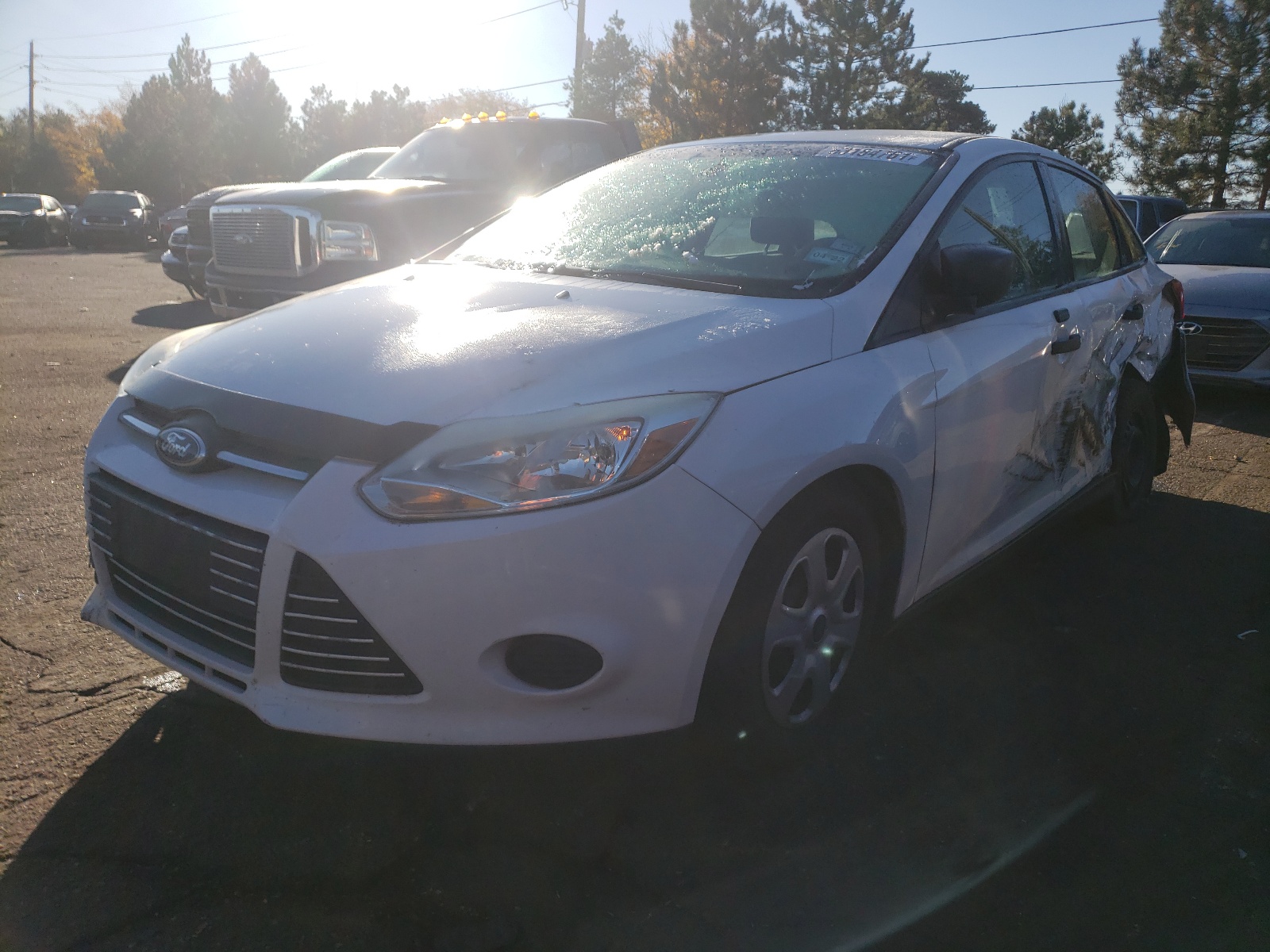 Фото 2 с аукциона – 2014 FORD FOCUS S с VIN 1FADP3E25EL194531