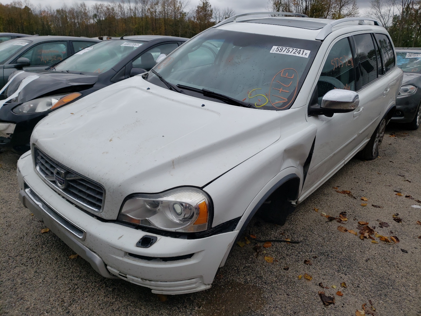 Photo 2 from auction – 2013 VOLVO XC90 3.2 with VIN YV4952CZ1D1634428