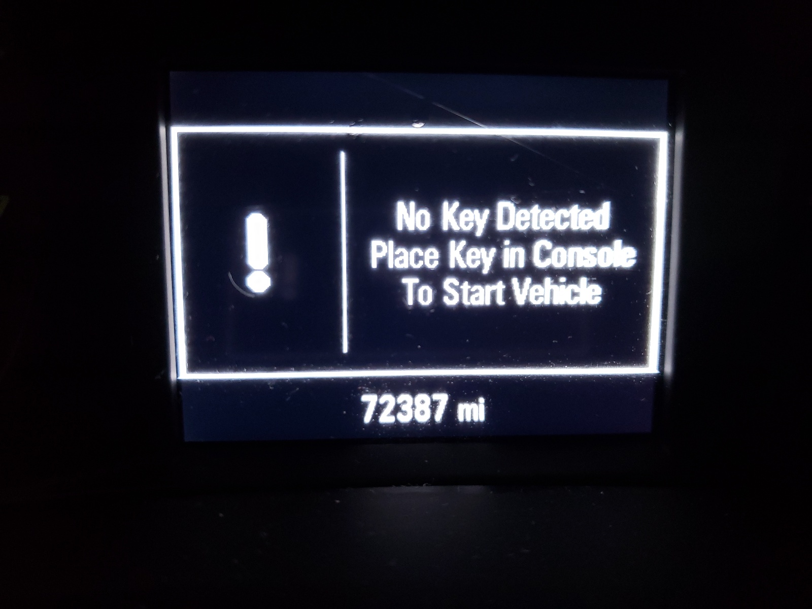 Photo 8 from auction – 2019 CHEVROLET MALIBU LT with VIN 1G1ZD5ST2KF124103