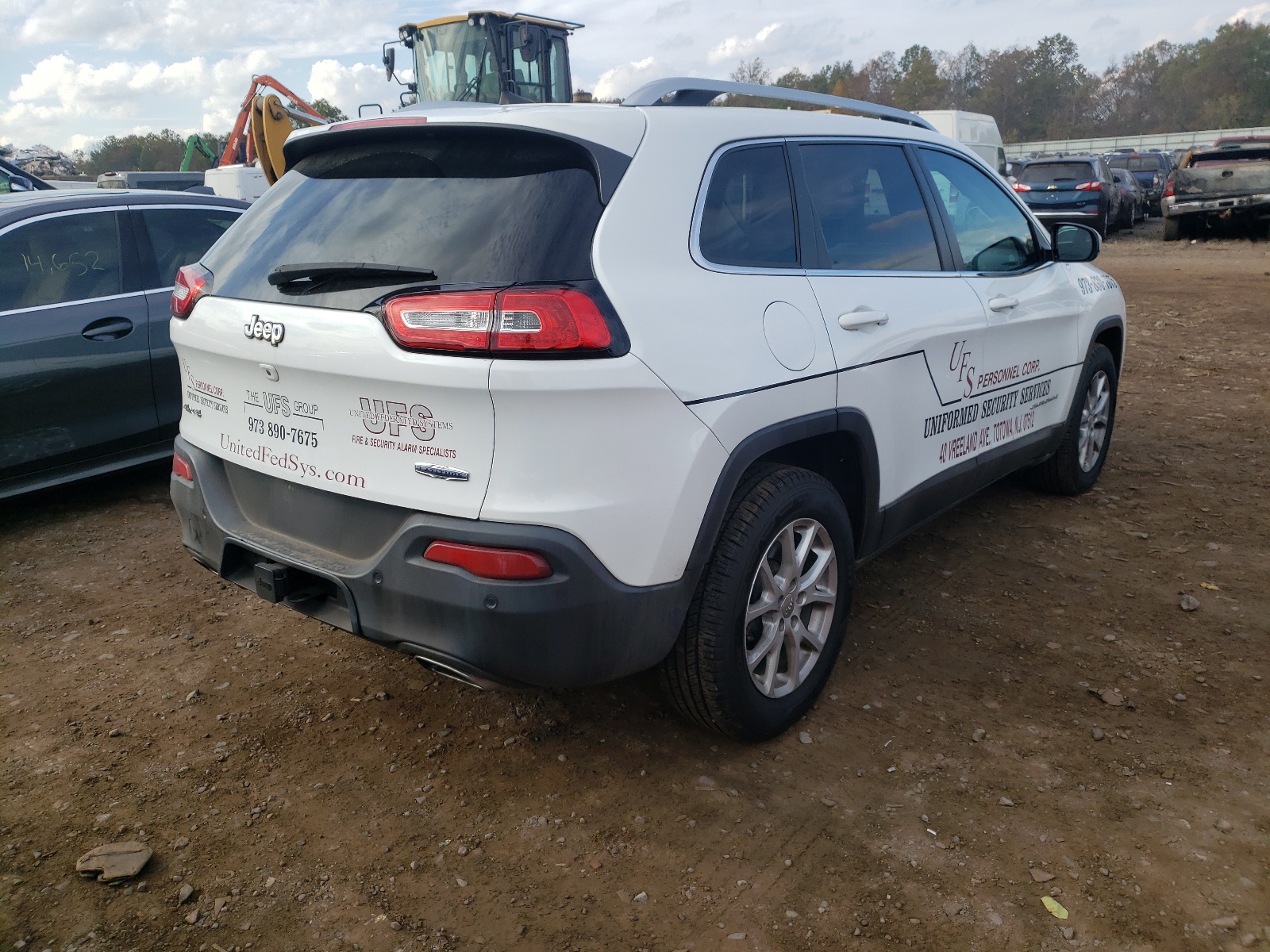 Photo 4 from auction – 2017 JEEP CHEROKEE L with VIN 1C4PJMCS9HW532520