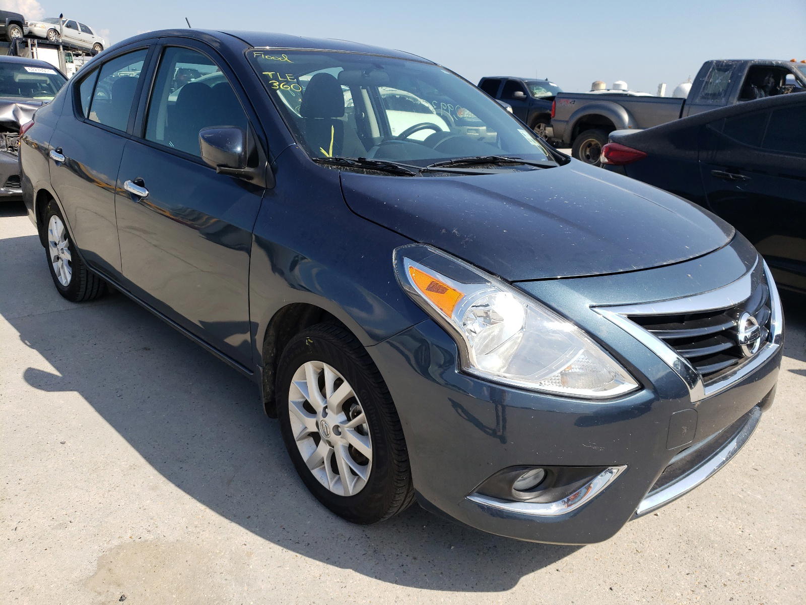 NISSAN VERSA S 2017 with VIN 3N1CN7AP1HL906906 - Photo from auction