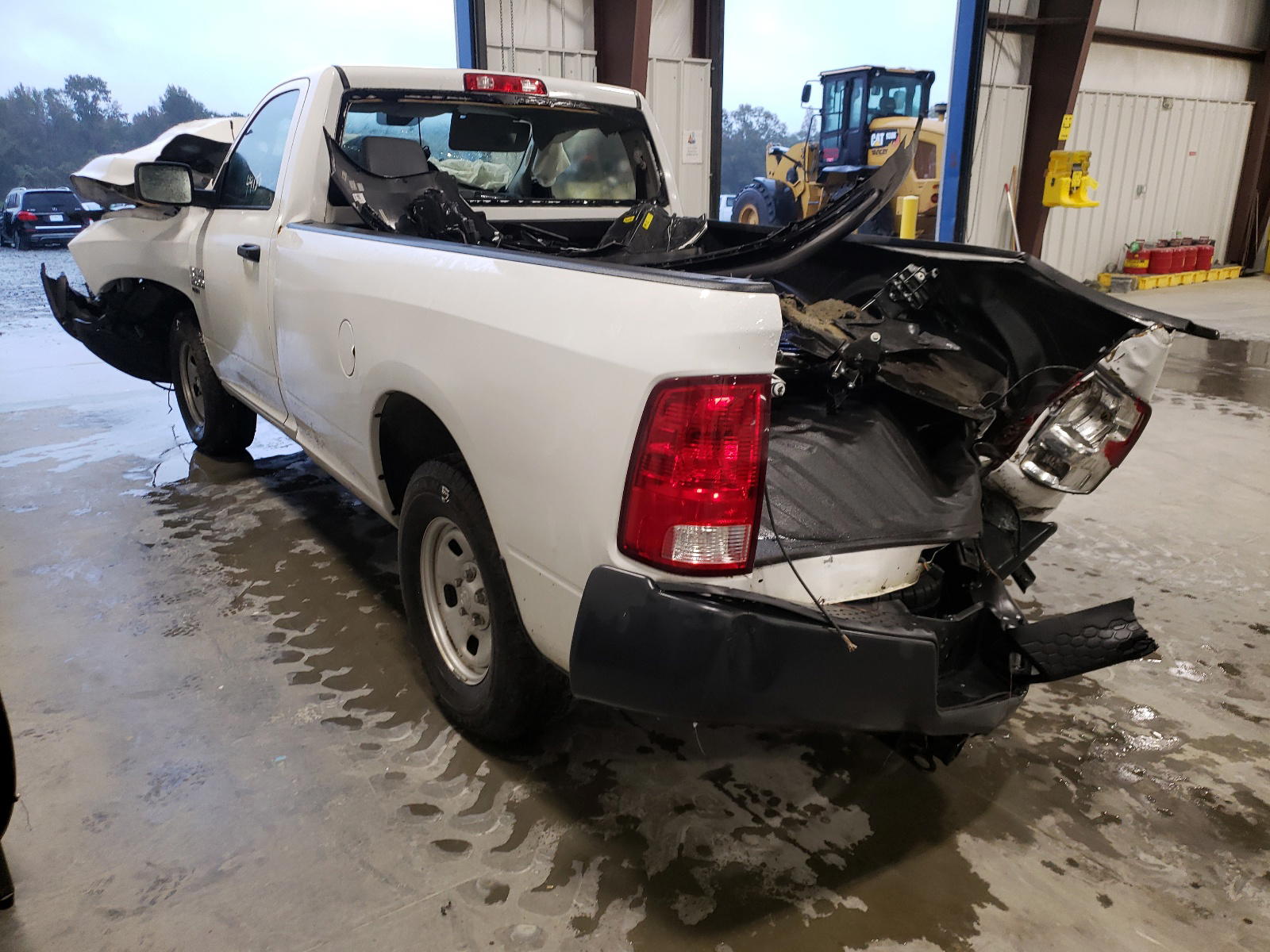 Photo 3 from auction – 2019 RAM 1500 CLASS with VIN 3C6JR6DG1KG617451