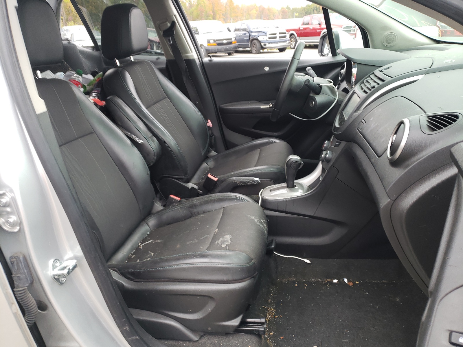 Photo 5 from auction – 2016 CHEVROLET TRAX 1LT with VIN KL7CJLSB9GB510658