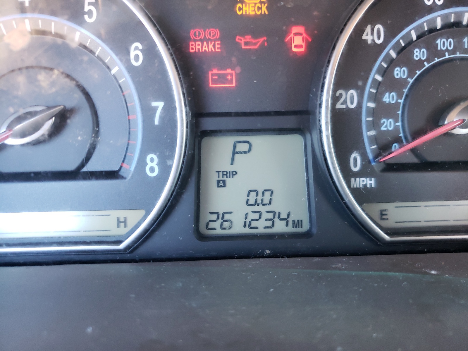 Photo 8 from auction – 2008 KIA OPTIMA LX with VIN KNAGE123X85220917
