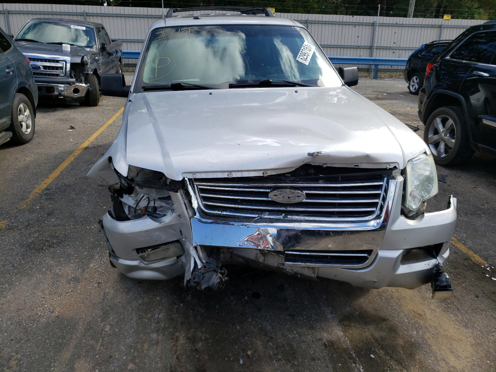 Photo 9 from auction – 2009 FORD EXPLORER X with VIN 1FMEU63E49UA21178