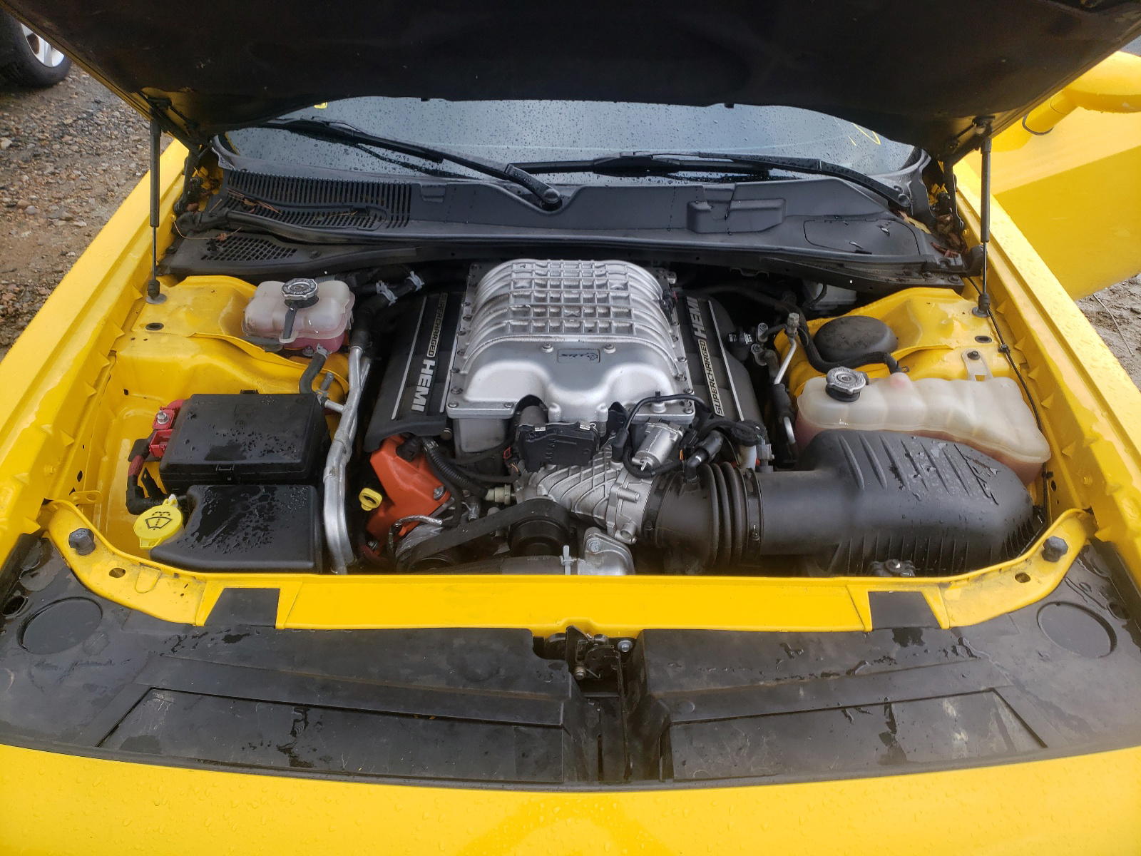 Photo 7 from auction – 2017 DODGE CHALLENGER with VIN 2C3CDZC92HH653876