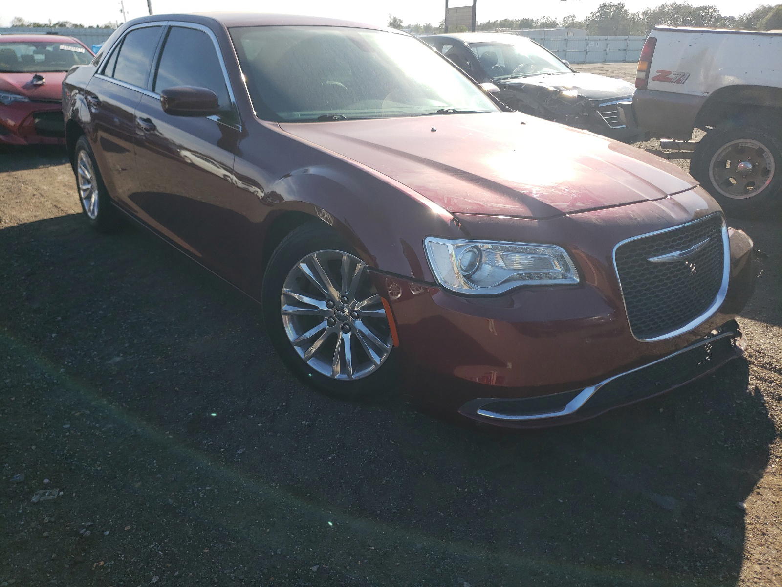 CHRYSLER 300 LIMITE 2017 with VIN 2C3CCAAG0HH553023 - Photo from auction