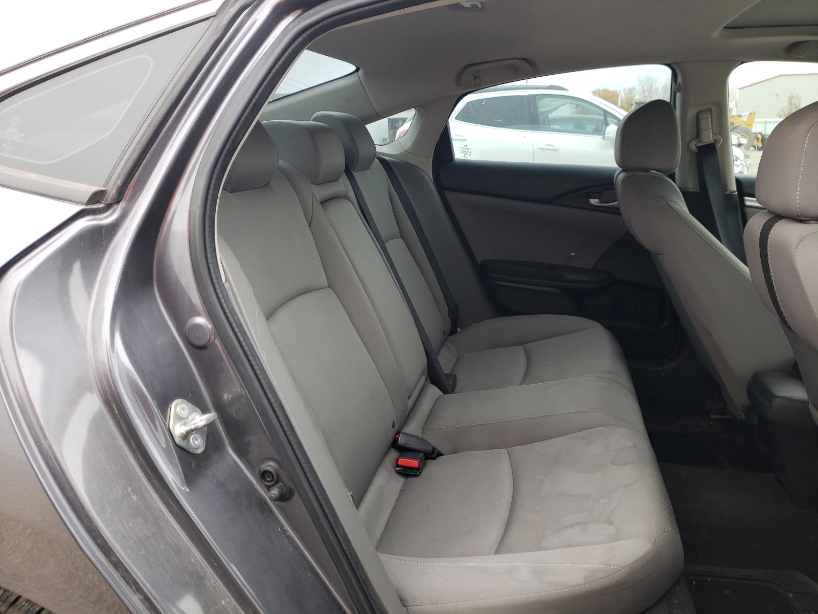 Photo 6 from auction – 2017 HONDA CIVIC EX with VIN 2HGFC2F71HH566405