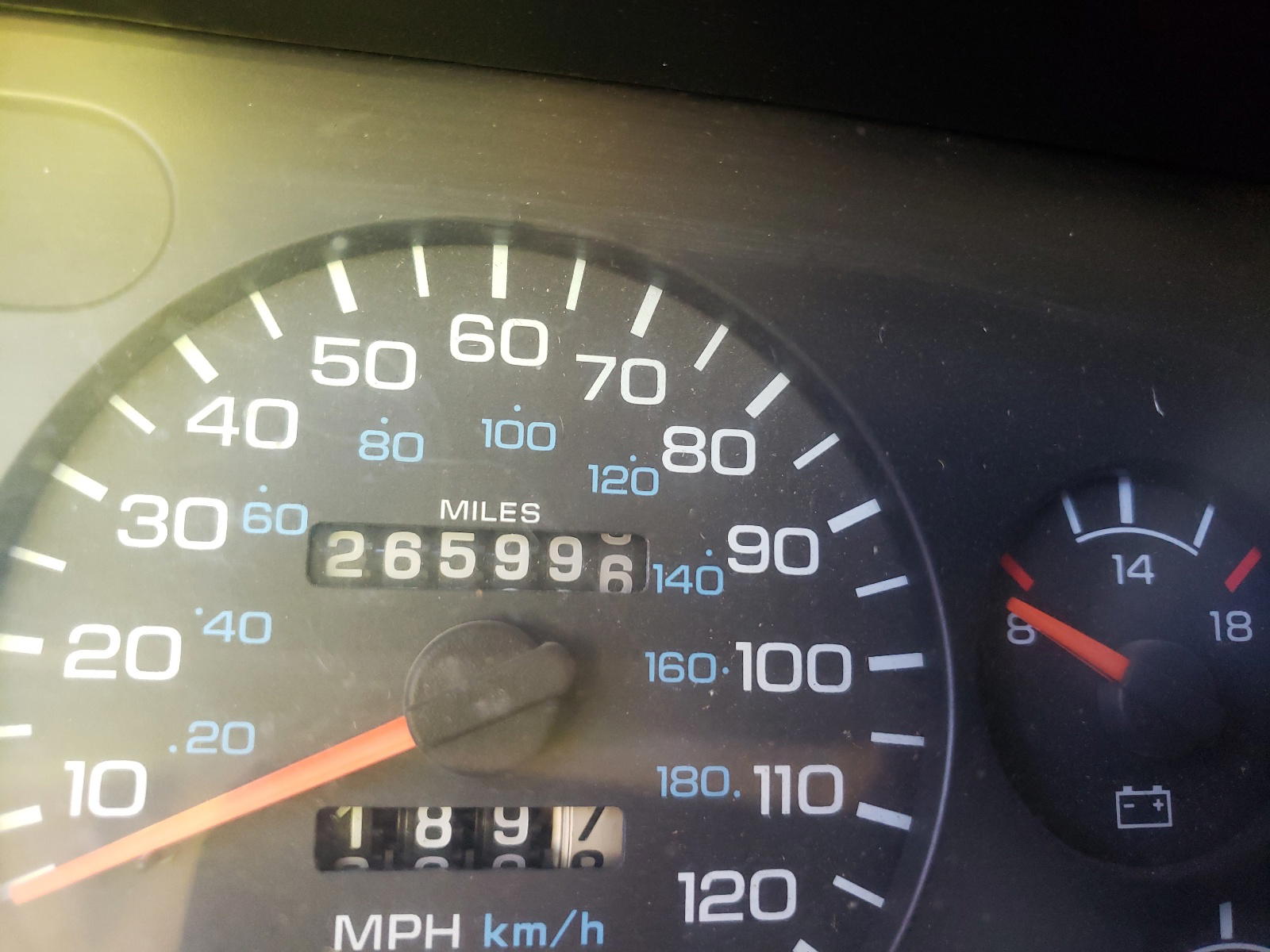 Photo 8 from auction – 1997 DODGE RAM 3500 with VIN 3B7MC33D3VM584990