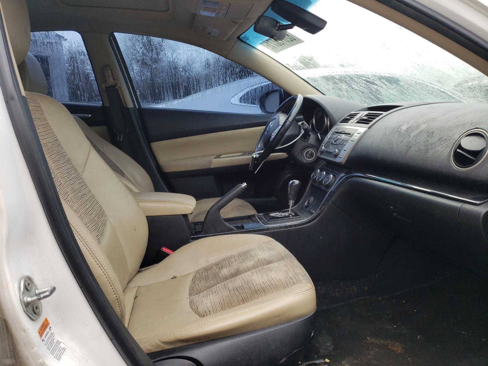 Photo 5 from auction – 2009 MAZDA 6 I with VIN 1YVHP82A995M11989