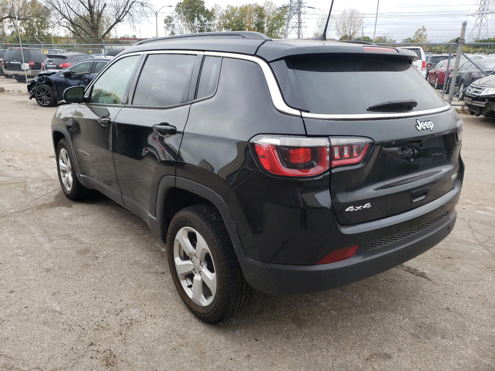 Photo 3 from auction – 2020 JEEP COMPASS LA with VIN 3C4NJDBB3LT115935