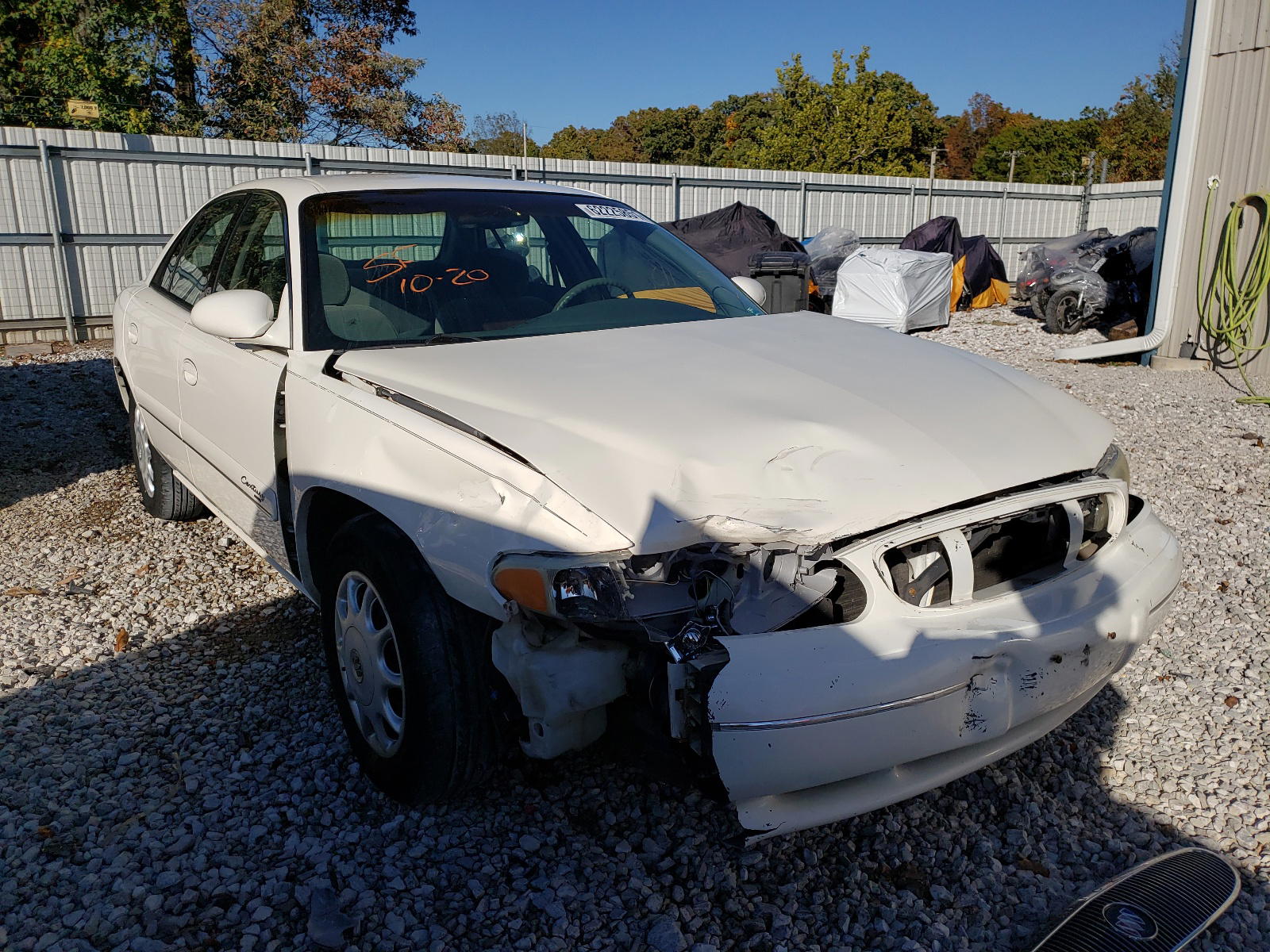 BUICK CENTURY CU 2002 with VIN 2G4WS52J921102780 - Photo from auction
