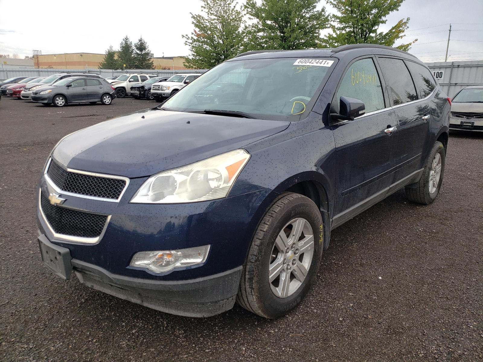 Photo 2 from auction – 2011 CHEVROLET TRAVERSE L with VIN 1GNKRJED1BJ232563