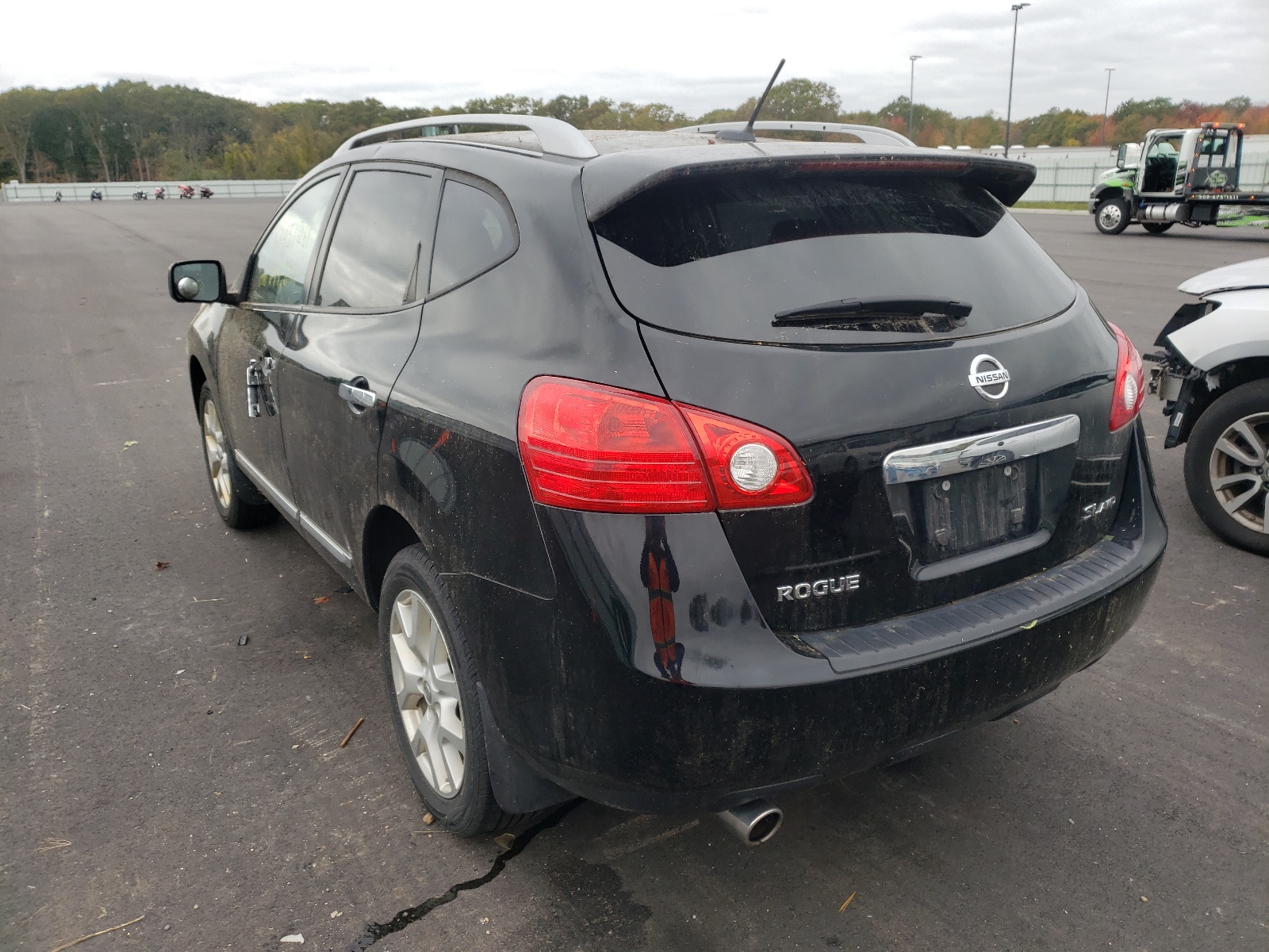 Photo 3 from auction – 2012 NISSAN ROGUE S with VIN JN8AS5MV8CW408480