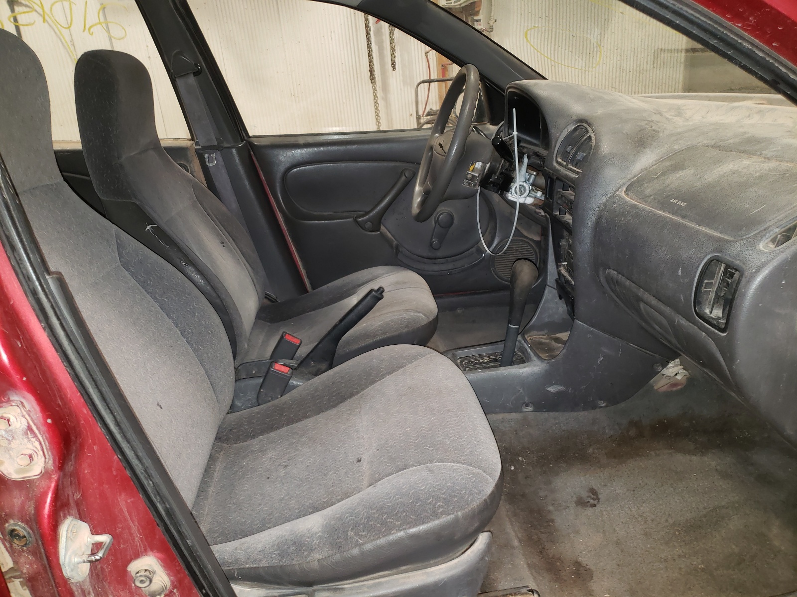 Photo 5 from auction – 2001 CHEVROLET METRO LSI with VIN 2C1MR522716709887