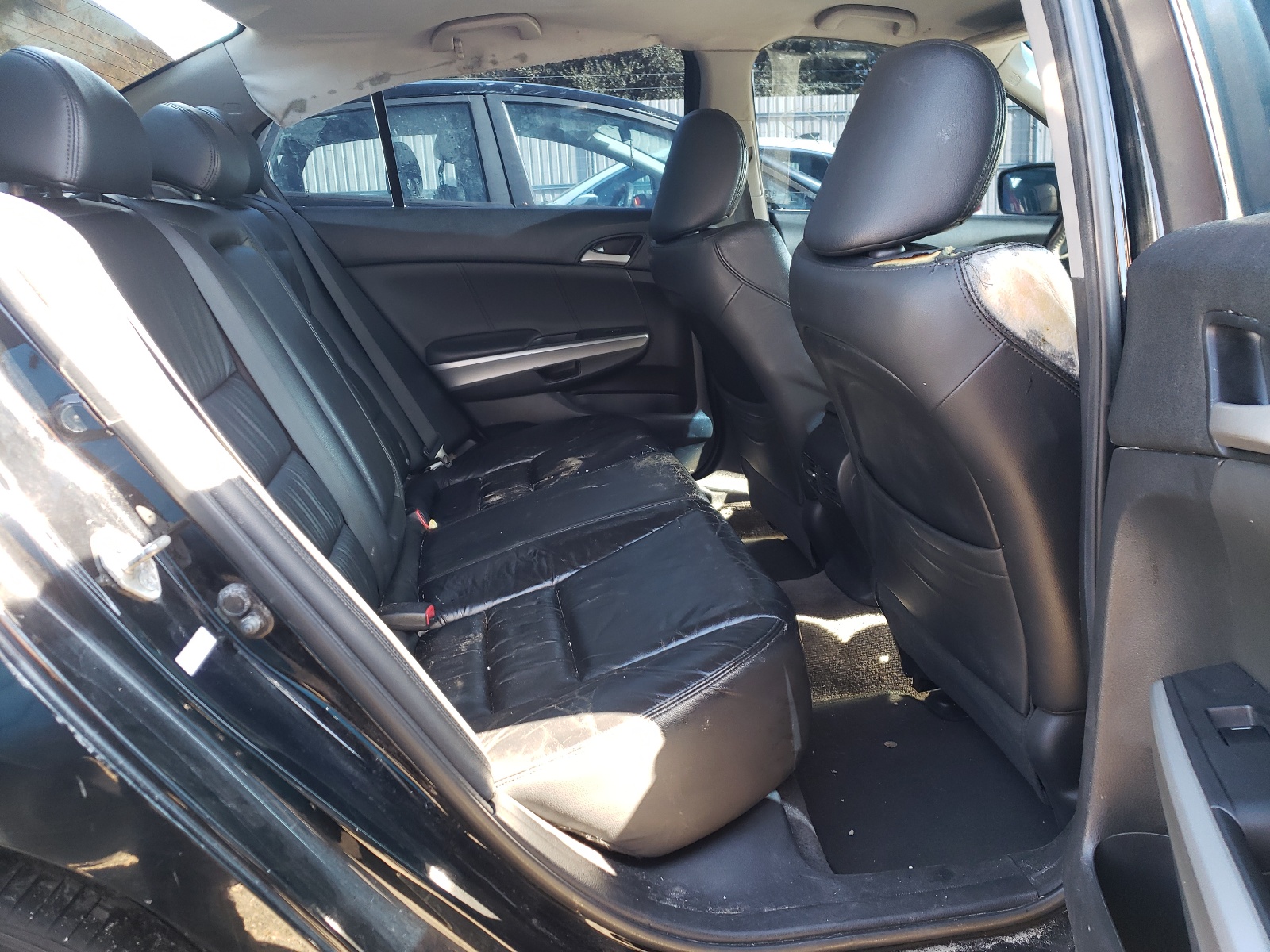 Photo 6 from auction – 2010 HONDA ACCORD EXL with VIN 1HGCP3F83AA021798