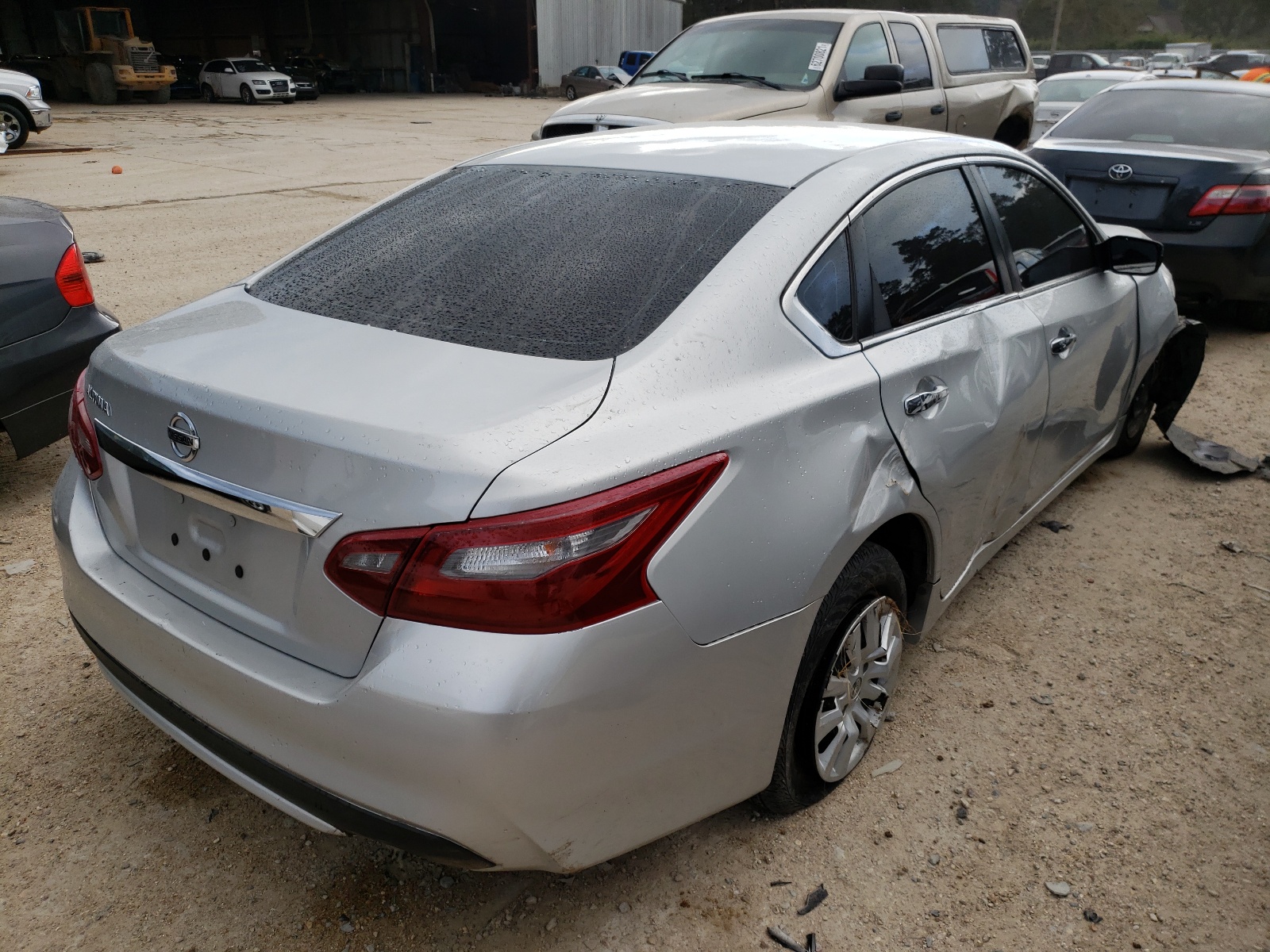 Photo 4 from auction – 2018 NISSAN ALTIMA 2.5 with VIN 1N4AL3AP5JC136266