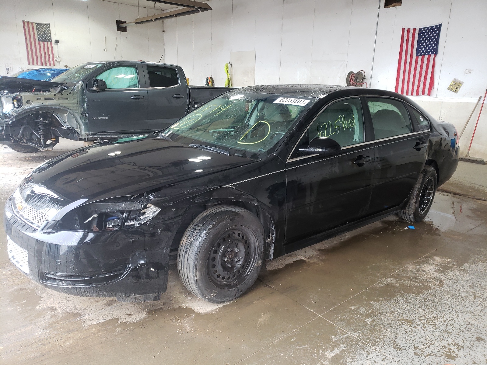 Photo 2 from auction – 2014 CHEVROLET IMPALA LIM with VIN 2G1WB5E35E1102130