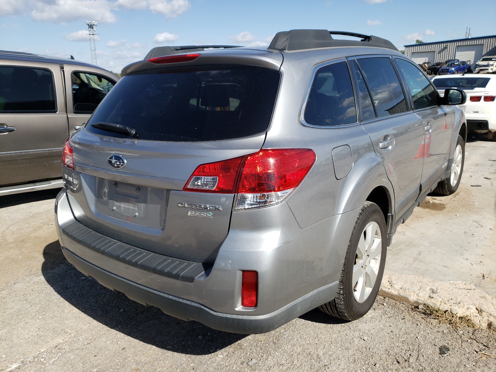 Снимка 4 от търг – 2010 SUBARU OUTBACK 2. с VIN 4S4BRBKC3A3384076