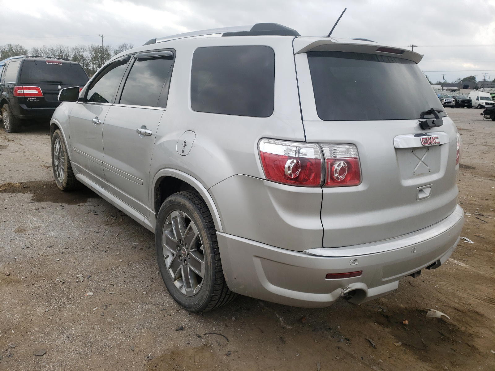 Photo 3 from auction – 2012 GMC ACADIA DEN with VIN 1GKKVTED7CJ276945