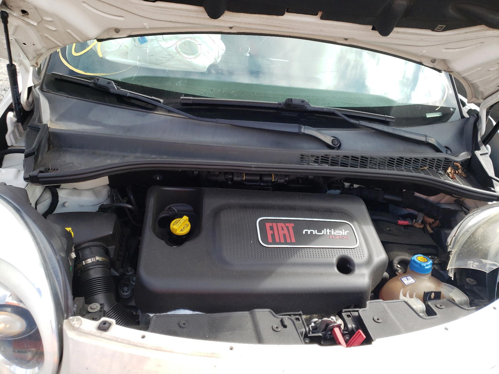 Photo 7 from auction – 2015 FIAT 500L POP with VIN ZFBCFAAHXFZ035660