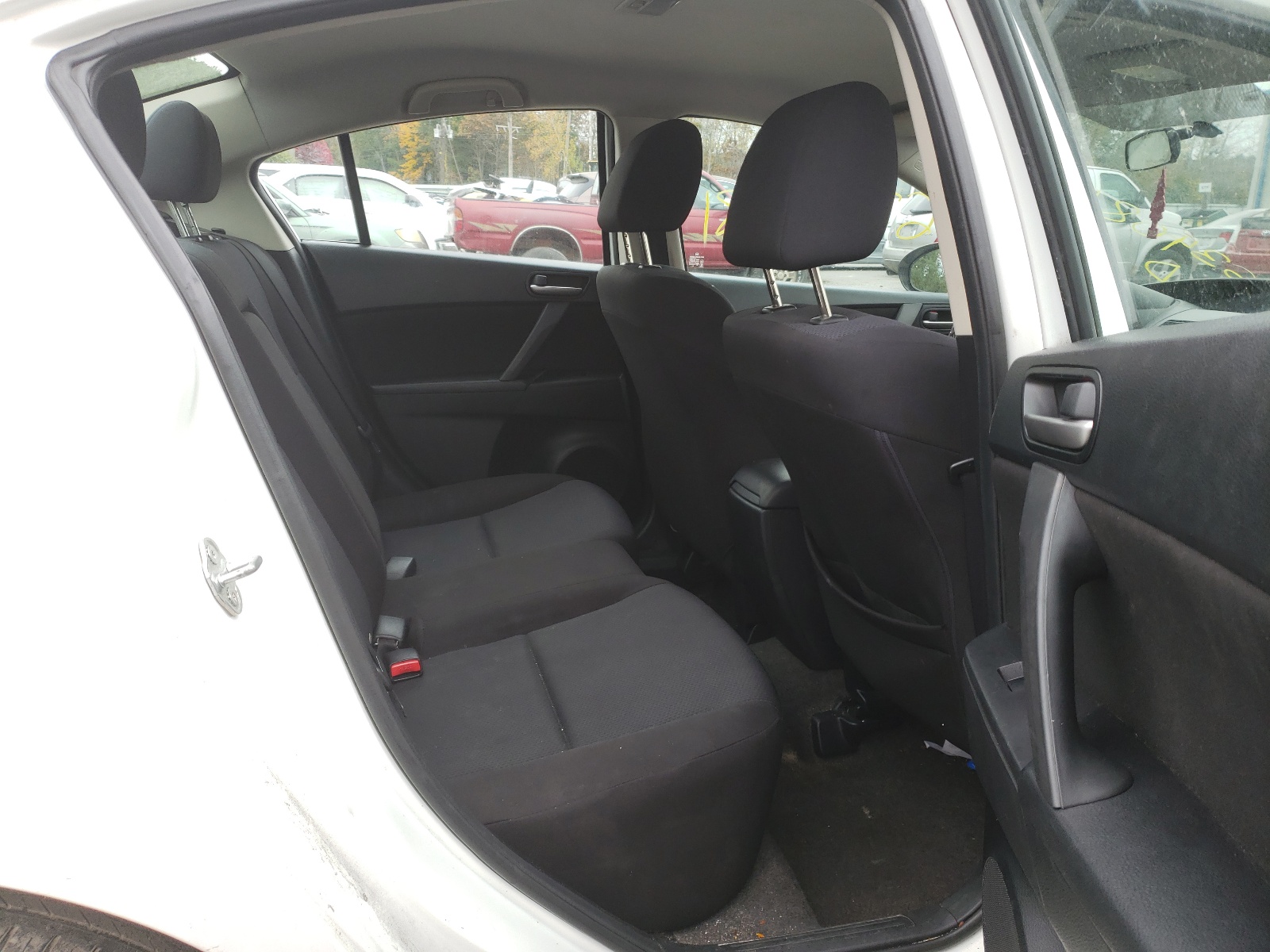 Zdjęcie 6 z aukcji – 2011 MAZDA 3 I z VIN JM1BL1VGXB1436606