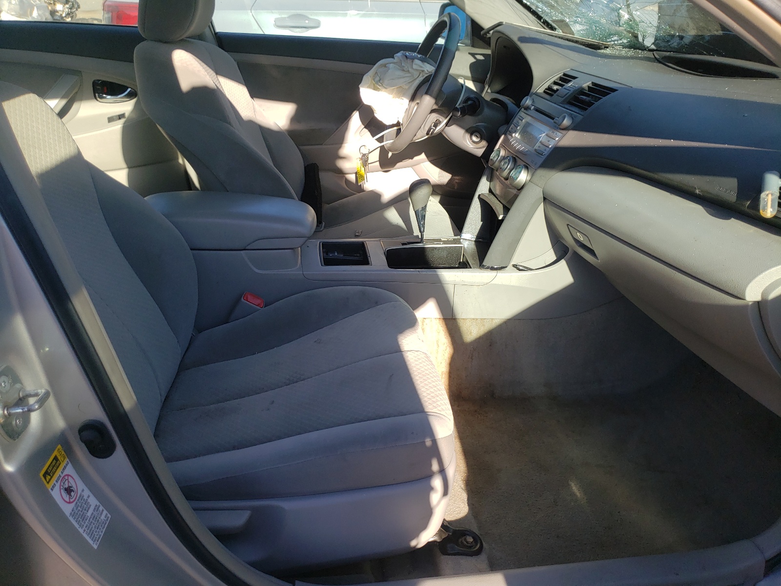 Photo 5 from auction – 2008 TOYOTA CAMRY CE with VIN 4T1BE46KX8U752928