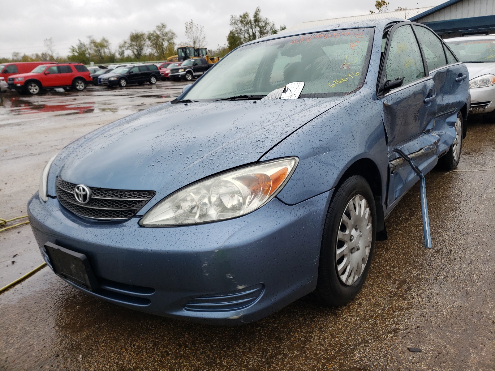 Photo 2 from auction – 2002 TOYOTA CAMRY LE with VIN 4T1BE32K12U616646