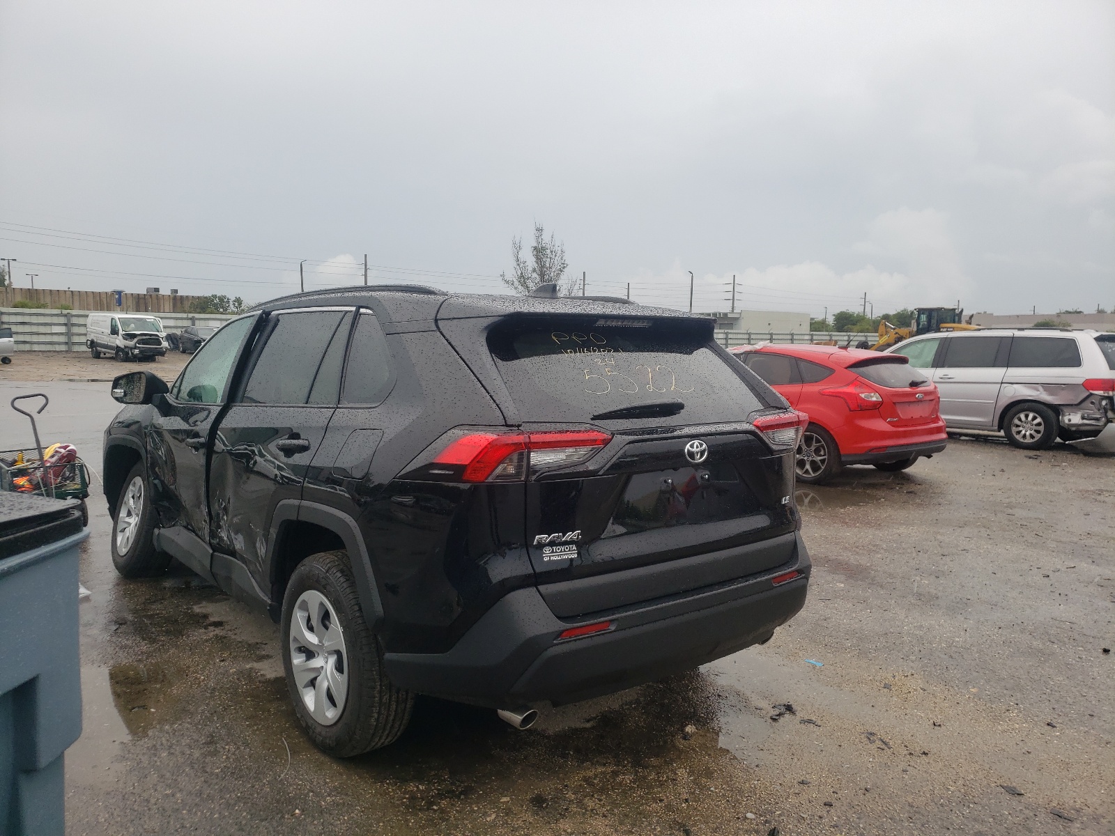 Photo 3 from auction – 2021 TOYOTA RAV4 LE with VIN 2T3H1RFVXMC155522