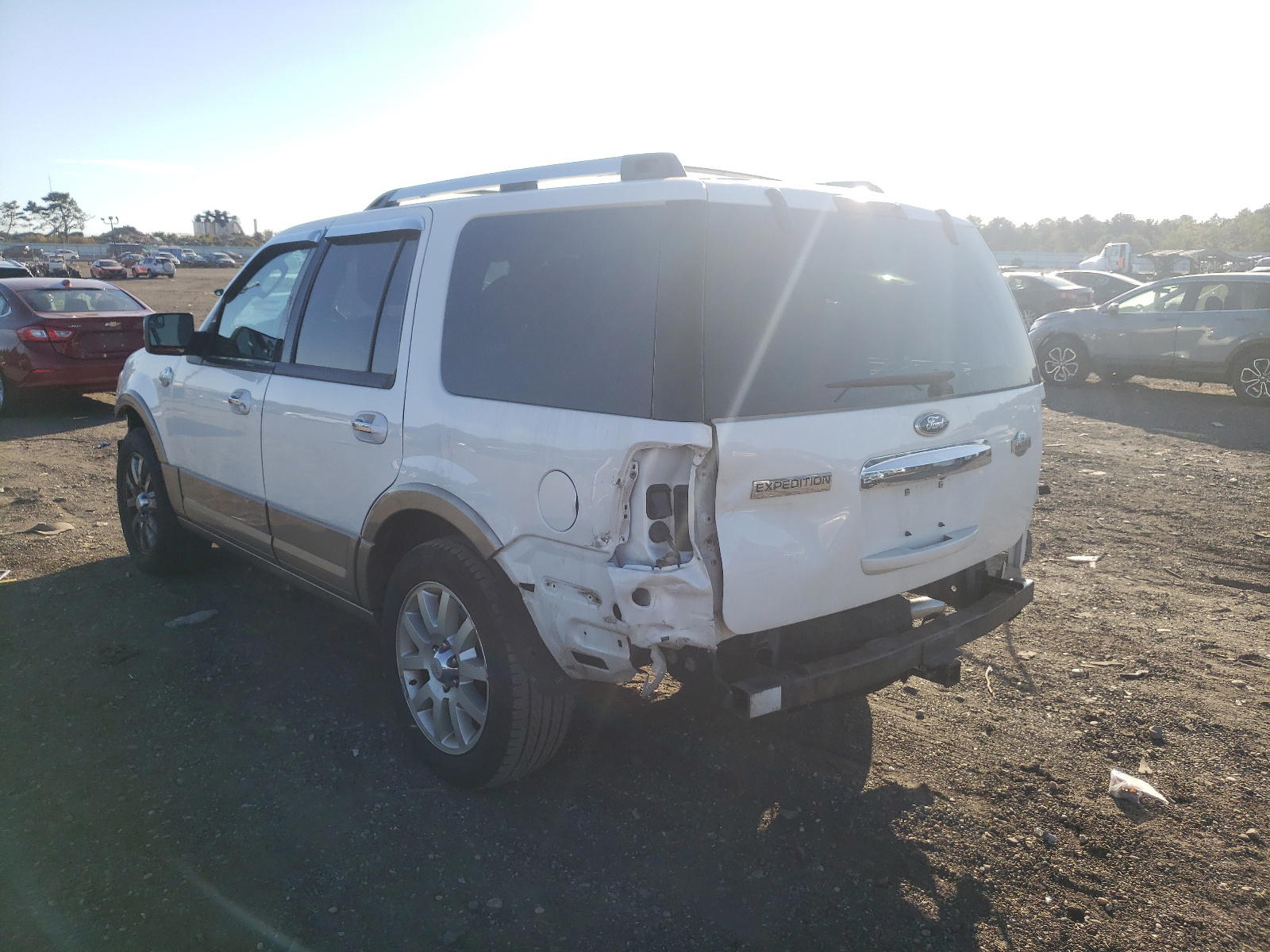 Photo 3 from auction – 2014 FORD EXPEDITION with VIN 1FMJU1J51EEF61287