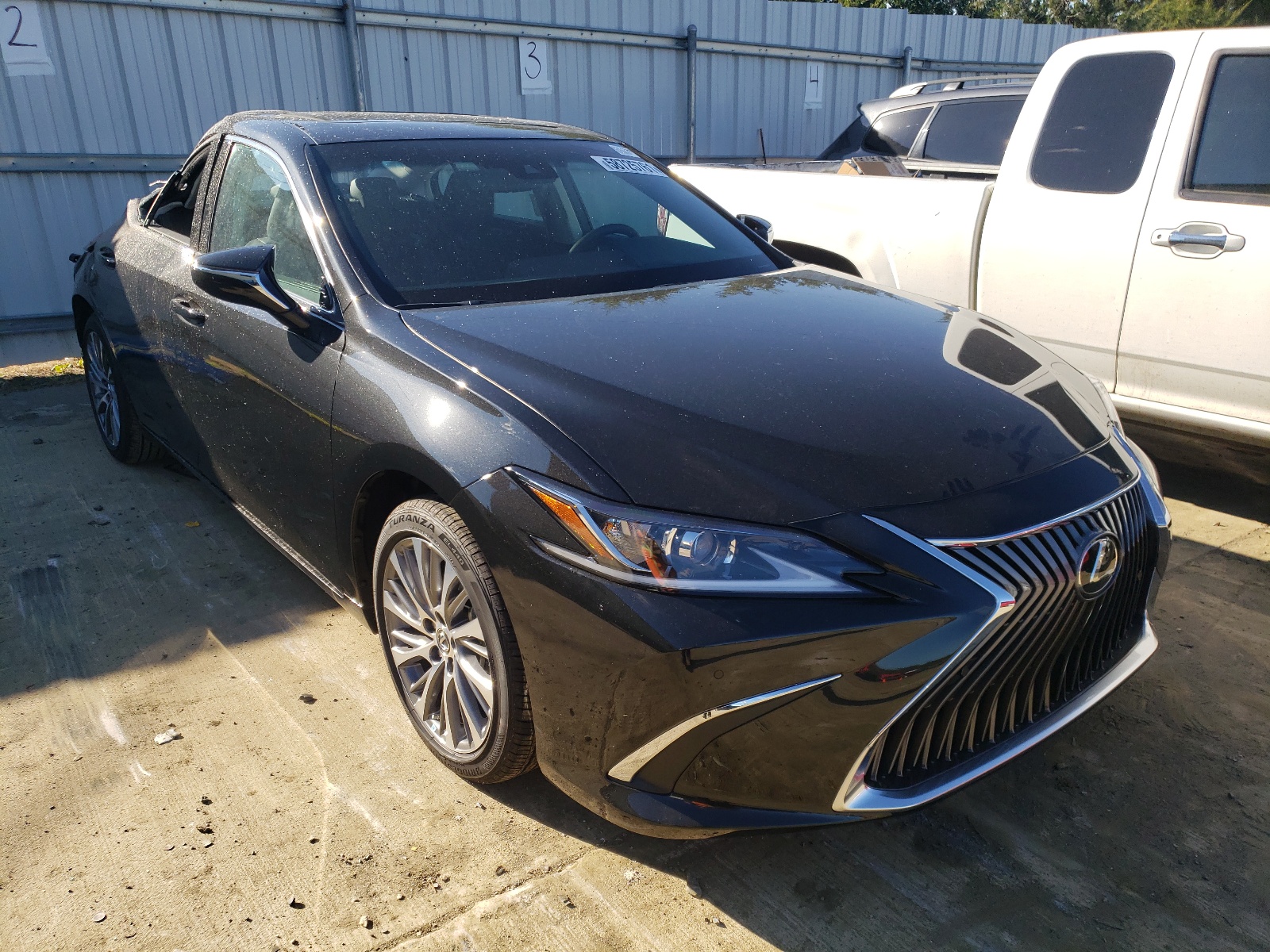 Photo 1 from auction – 2021 LEXUS ES 350 BAS with VIN 58ADZ1B15MU104179