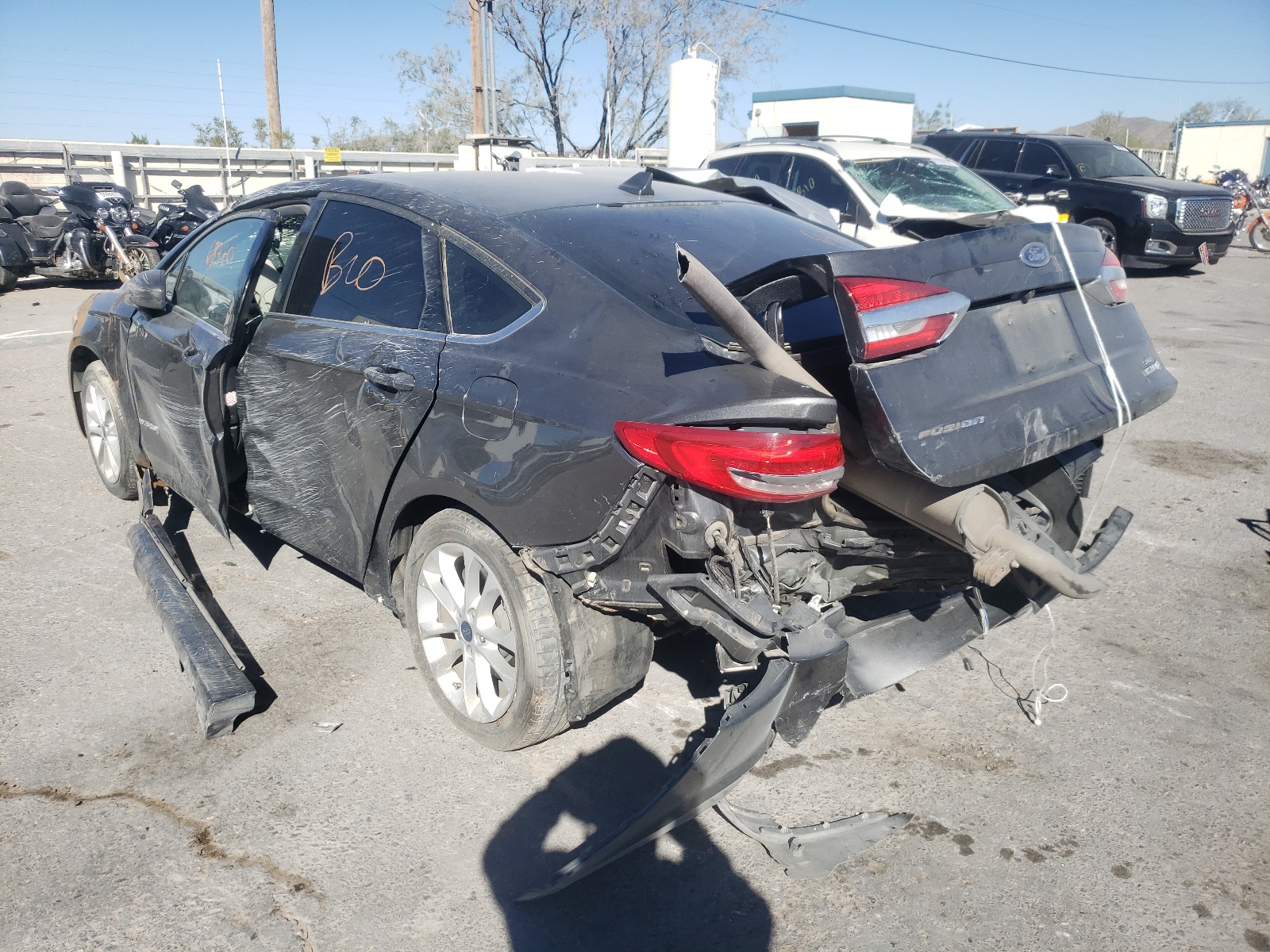 Photo 3 from auction – 2019 FORD FUSION SE with VIN 3FA6P0LU0KR257740