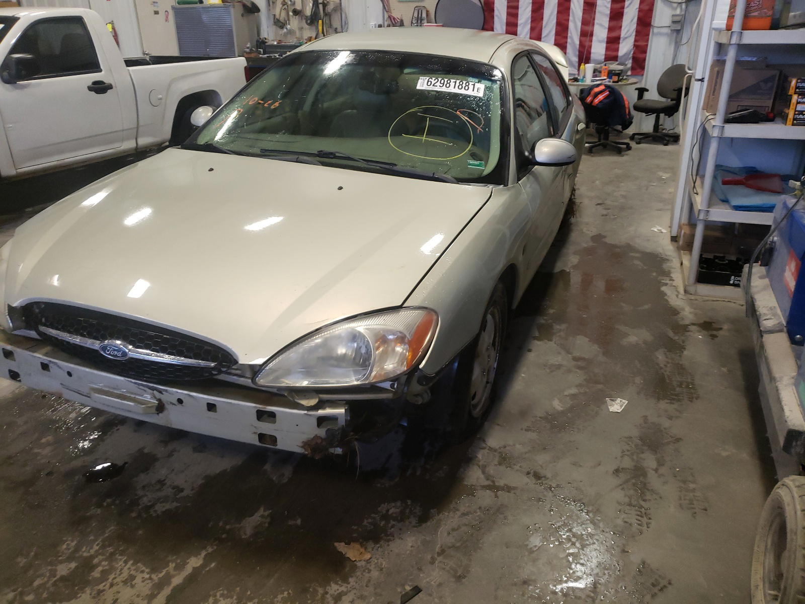 Photo 2 from auction – 2003 FORD TAURUS SES with VIN 1FAFP55S23A121405