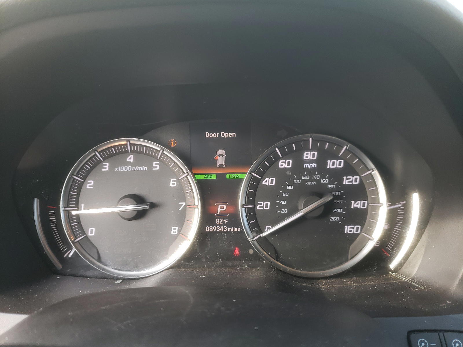 Photo 8 from auction – 2017 ACURA MDX with VIN 5FRYD3H31HB007512