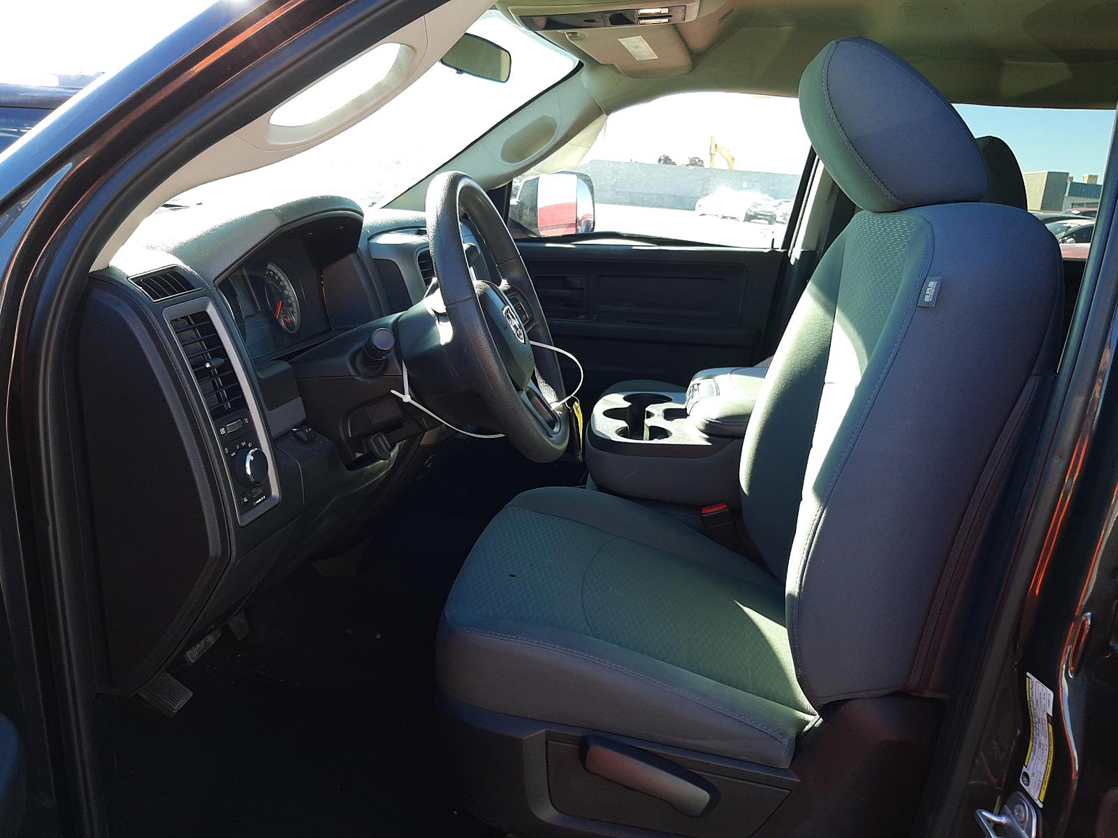 Photo 5 from auction – 2018 RAM 2500 ST with VIN 3C6UR5CLXJG263174
