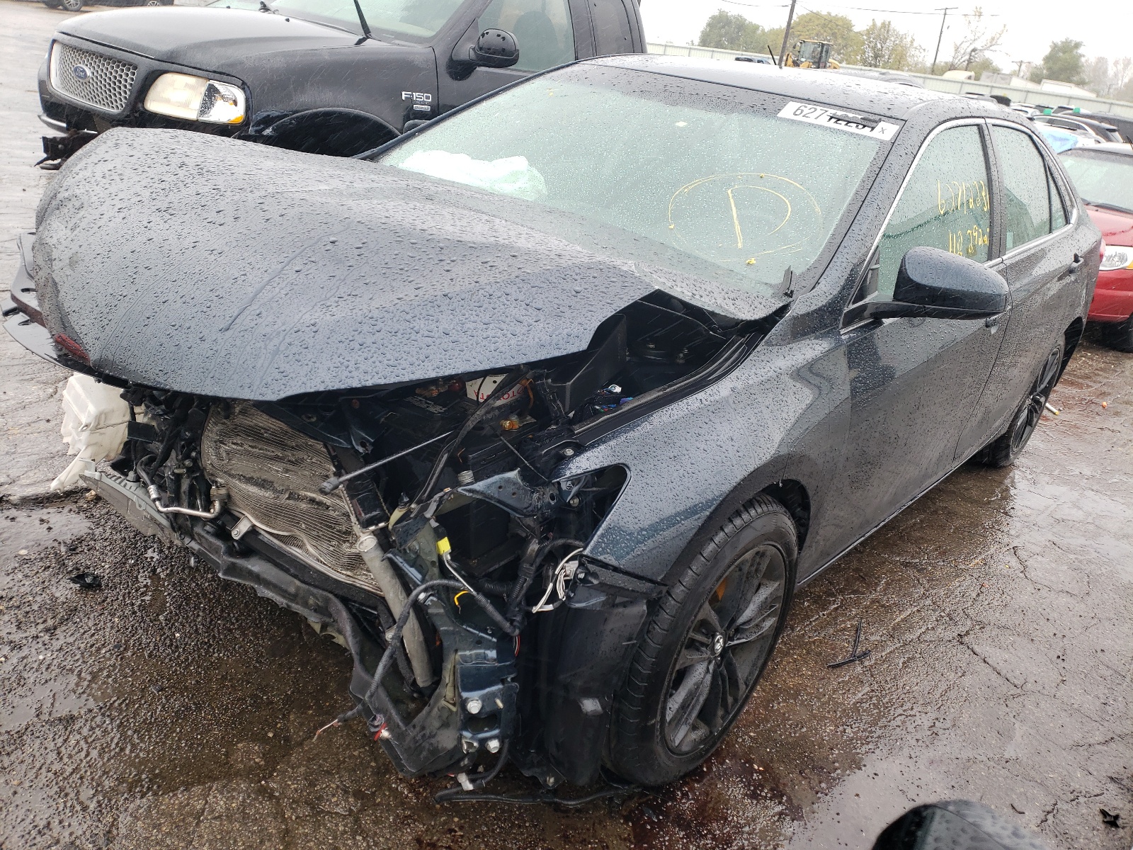 Photo 2 from auction – 2017 TOYOTA CAMRY LE with VIN 4T1BF1FK0HU715401