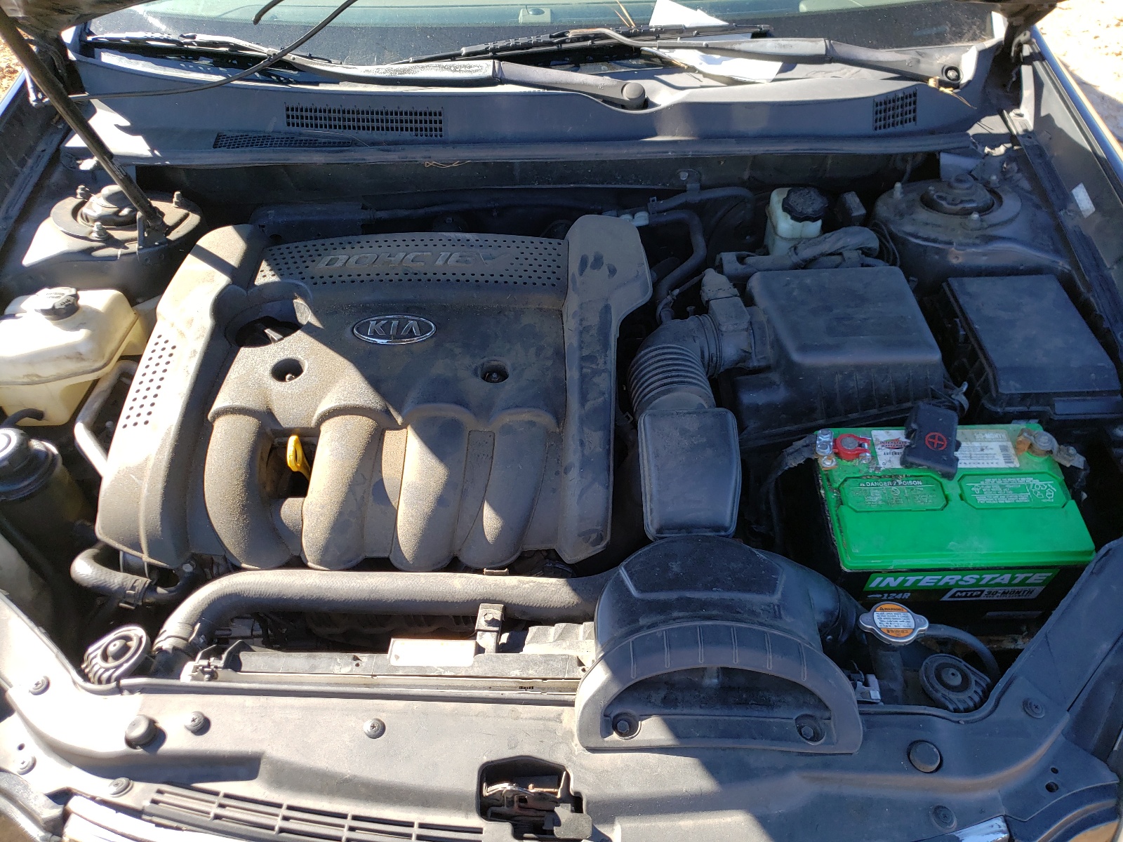 Photo 7 from auction – 2008 KIA OPTIMA LX with VIN KNAGE123X85220917