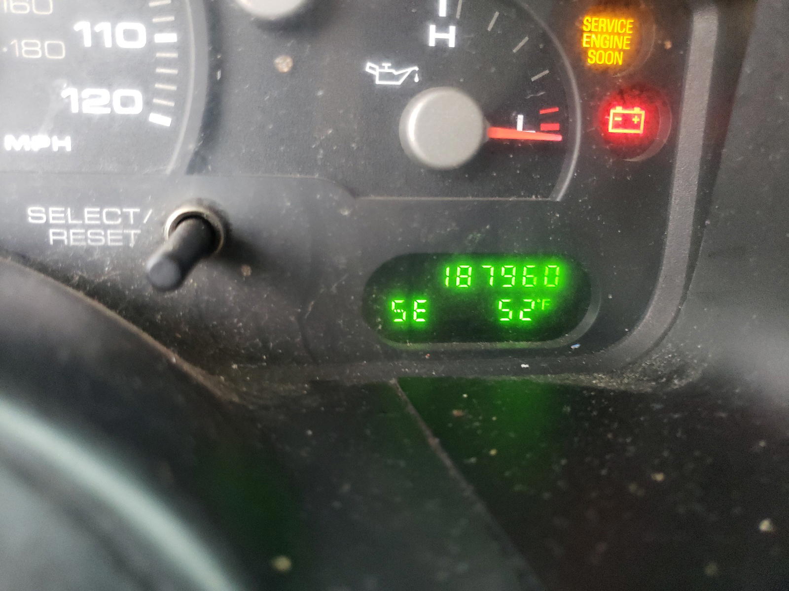 Photo 8 from auction – 2004 FORD EXPLORER X with VIN 1FMZU73E14ZB32385