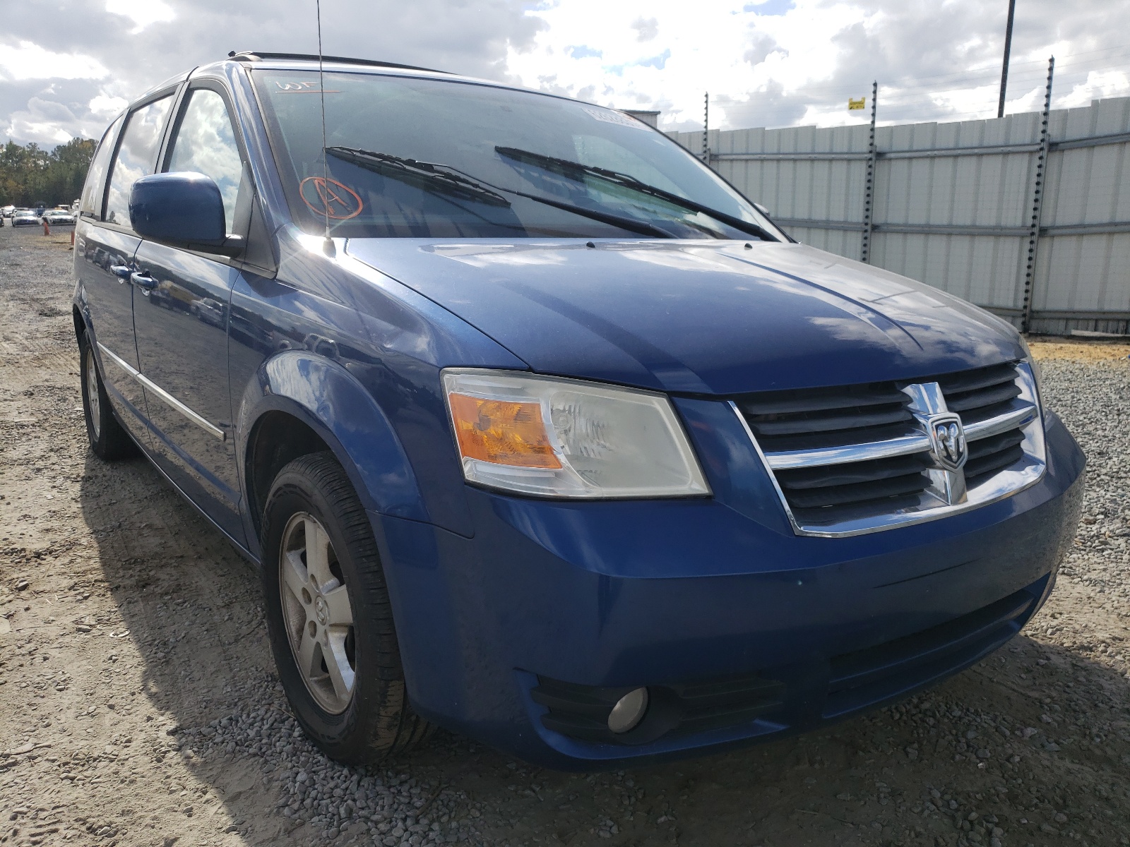 Foto 1 de la subasta – 2010 DODGE GRAND CARA con VIN 2D4RN5D1XAR130760