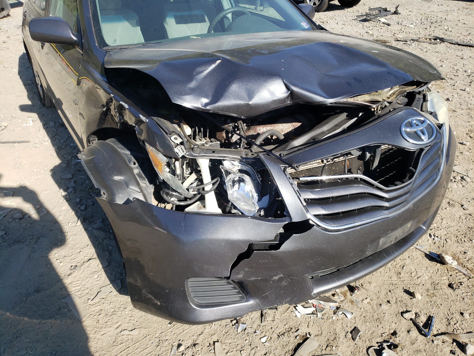 Photo 9 from auction – 2010 TOYOTA CAMRY BASE with VIN 4T1BF3EK1AU009170