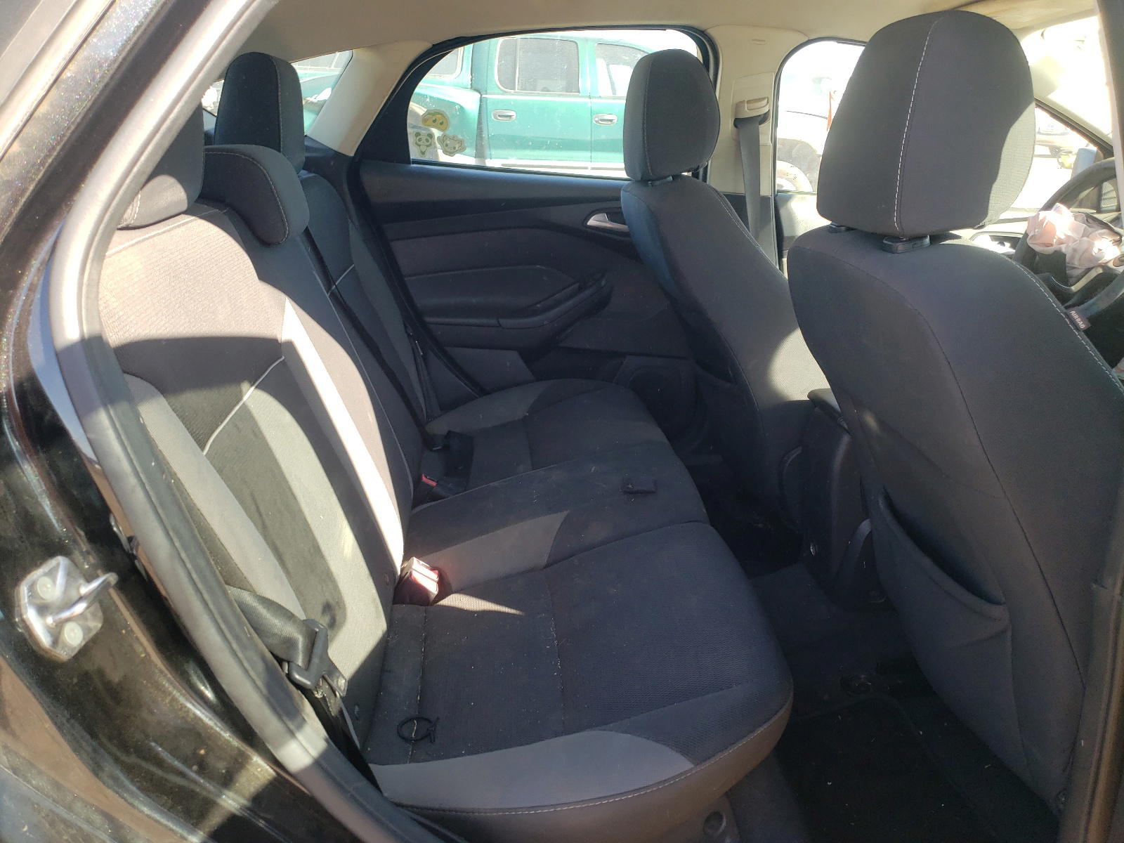 Photo 6 from auction – 2013 FORD FOCUS SE with VIN 1FADP3K22DL238021