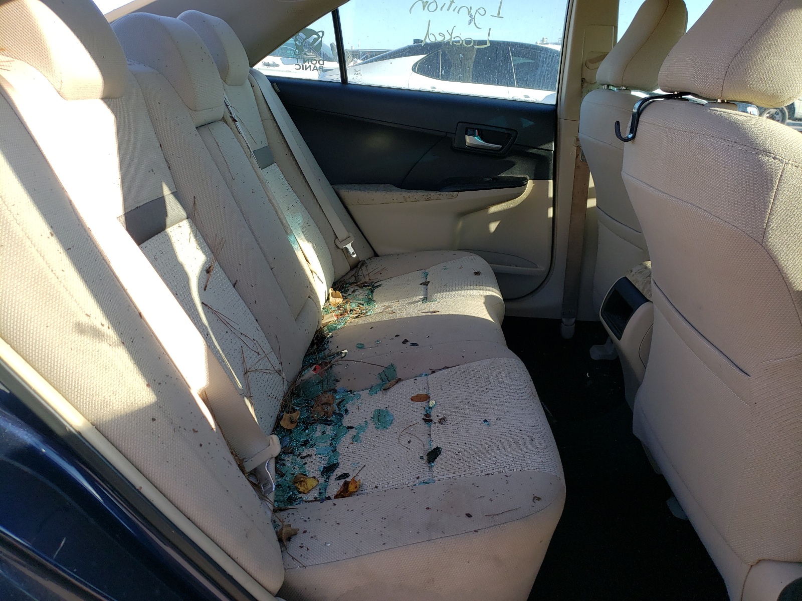 Photo 6 from auction – 2014 TOYOTA CAMRY L with VIN 4T4BF1FK5ER418609